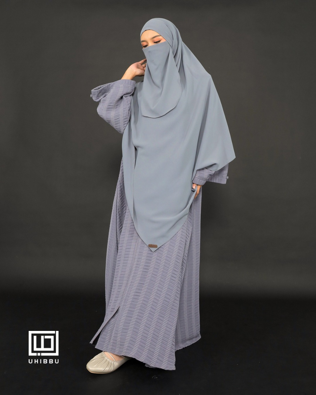 UHIBBU QIRA Loose Texture Abaya