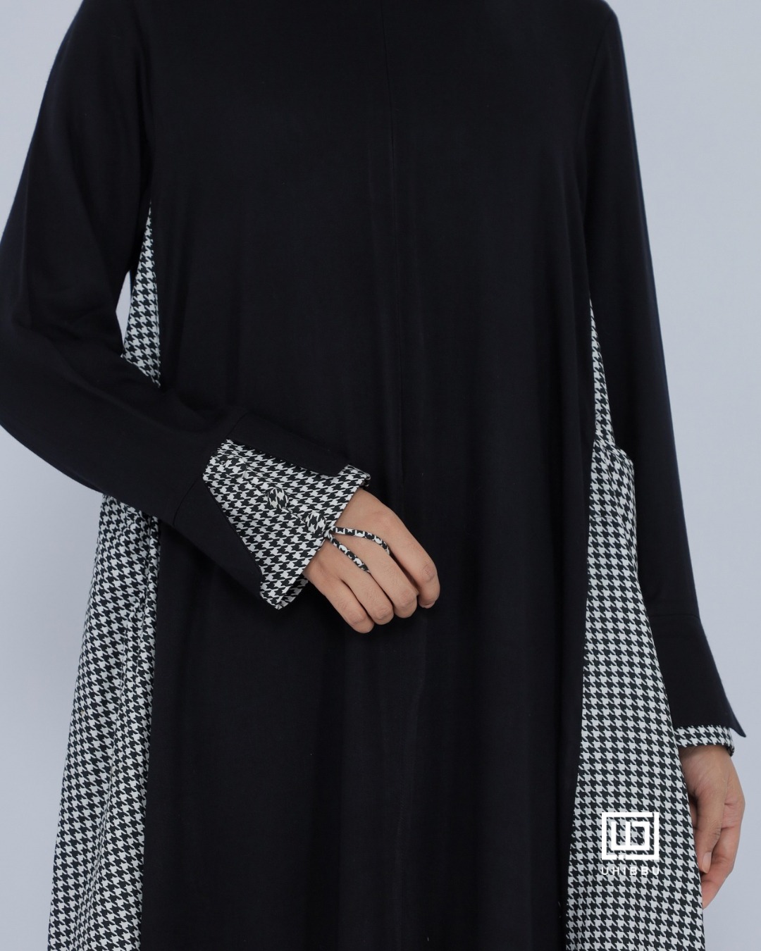 UHIBBU Gamis Monograf | Seri Rayon Twill x Katun Jepang Houndstooth