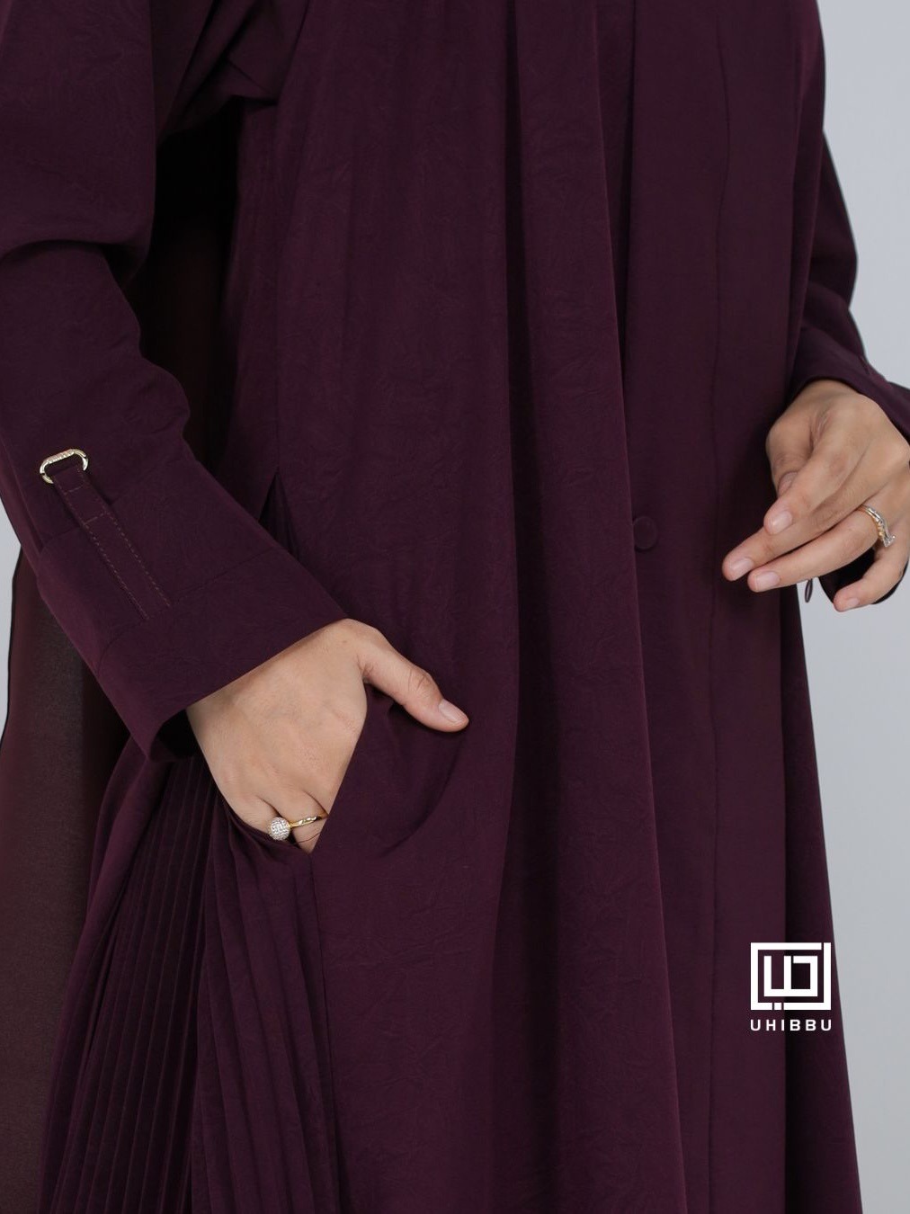 UHIBBU Aaliya Abaya Plisket