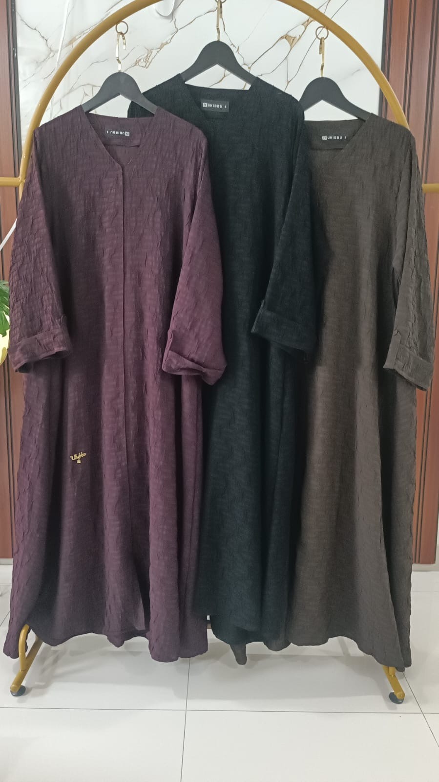 UHIBBU Maysa Airy Loose Texture Abaya