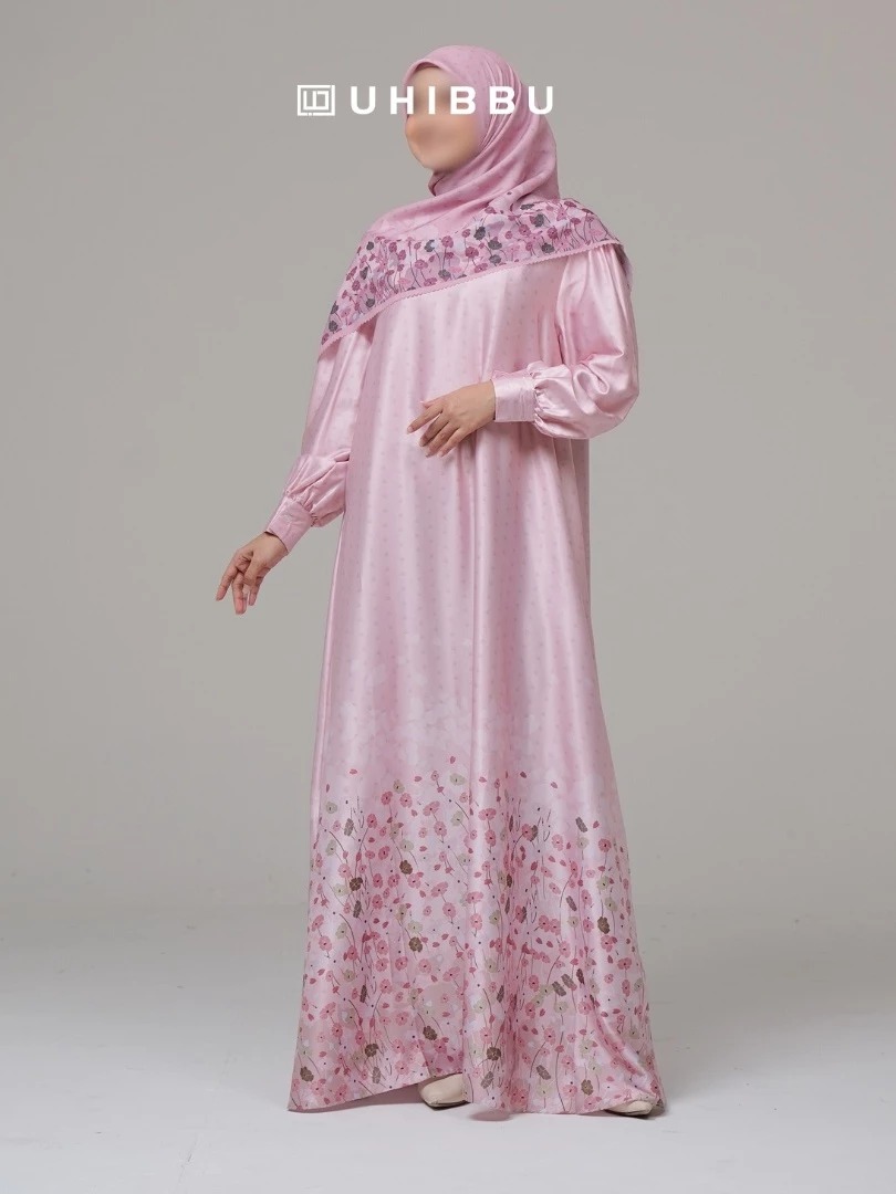 Set Gamis Silk Floral & Hijab voal