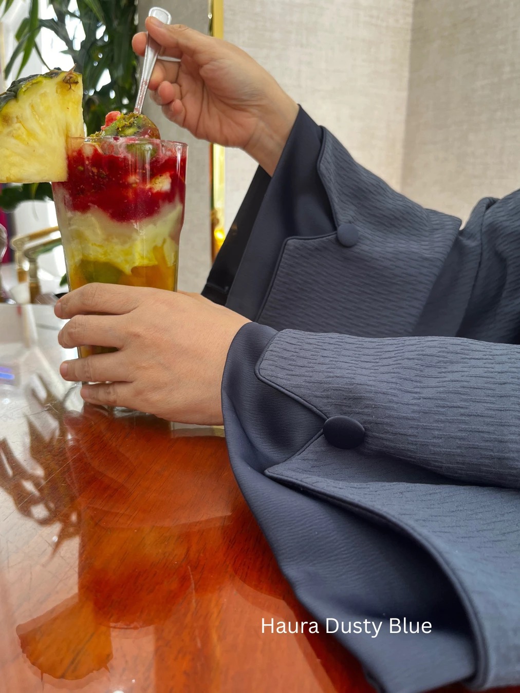 UHIBBU Haura Loose Textured Abaya