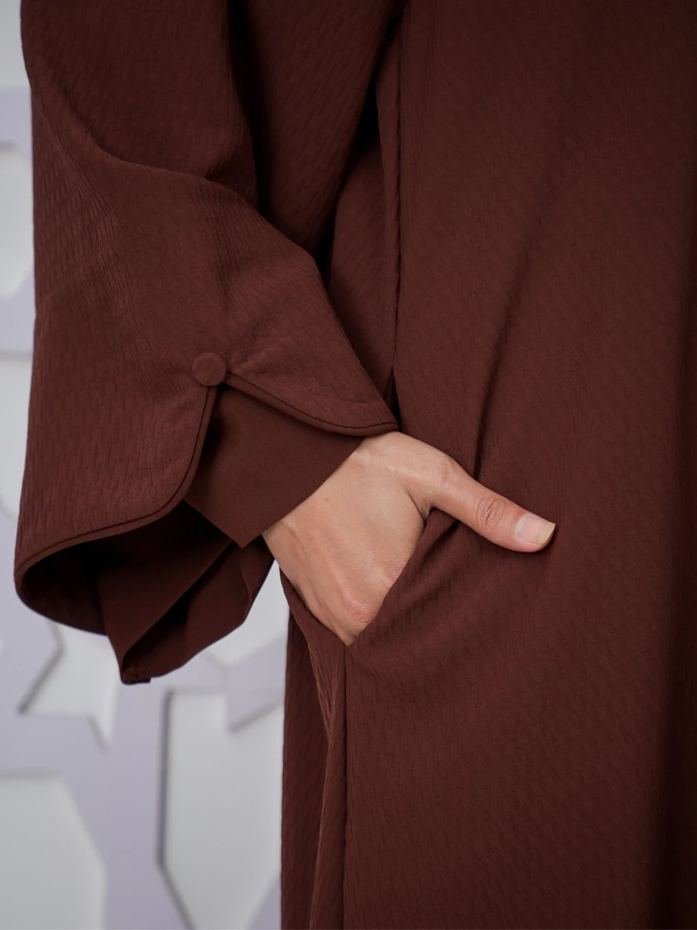 UHIBBU Haura Loose Textured Abaya