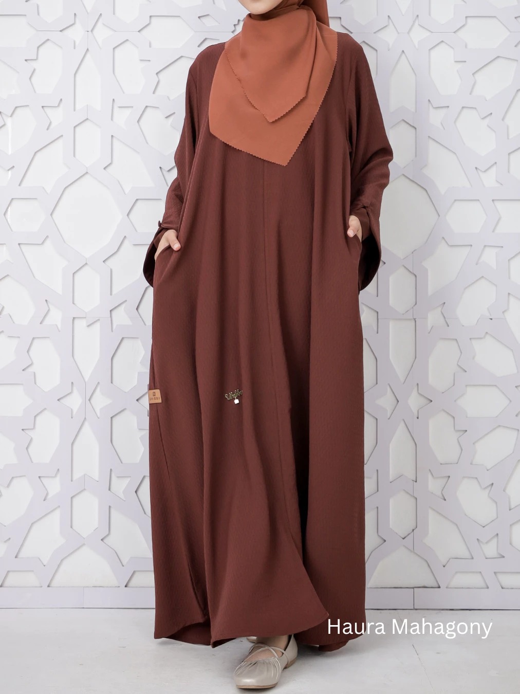 UHIBBU Haura Loose Textured Abaya