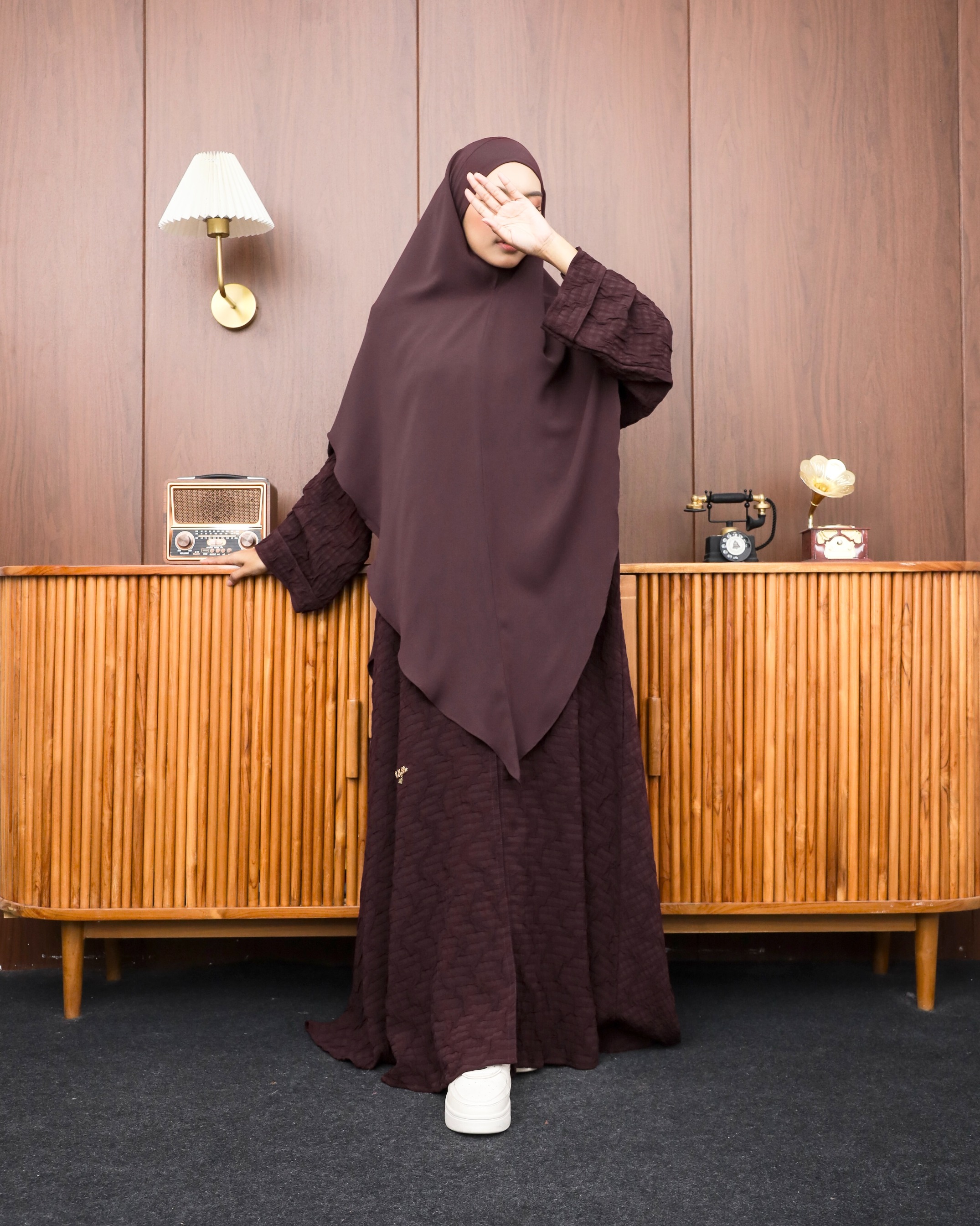 UHIBBU Maysa Airy Loose Texture Abaya