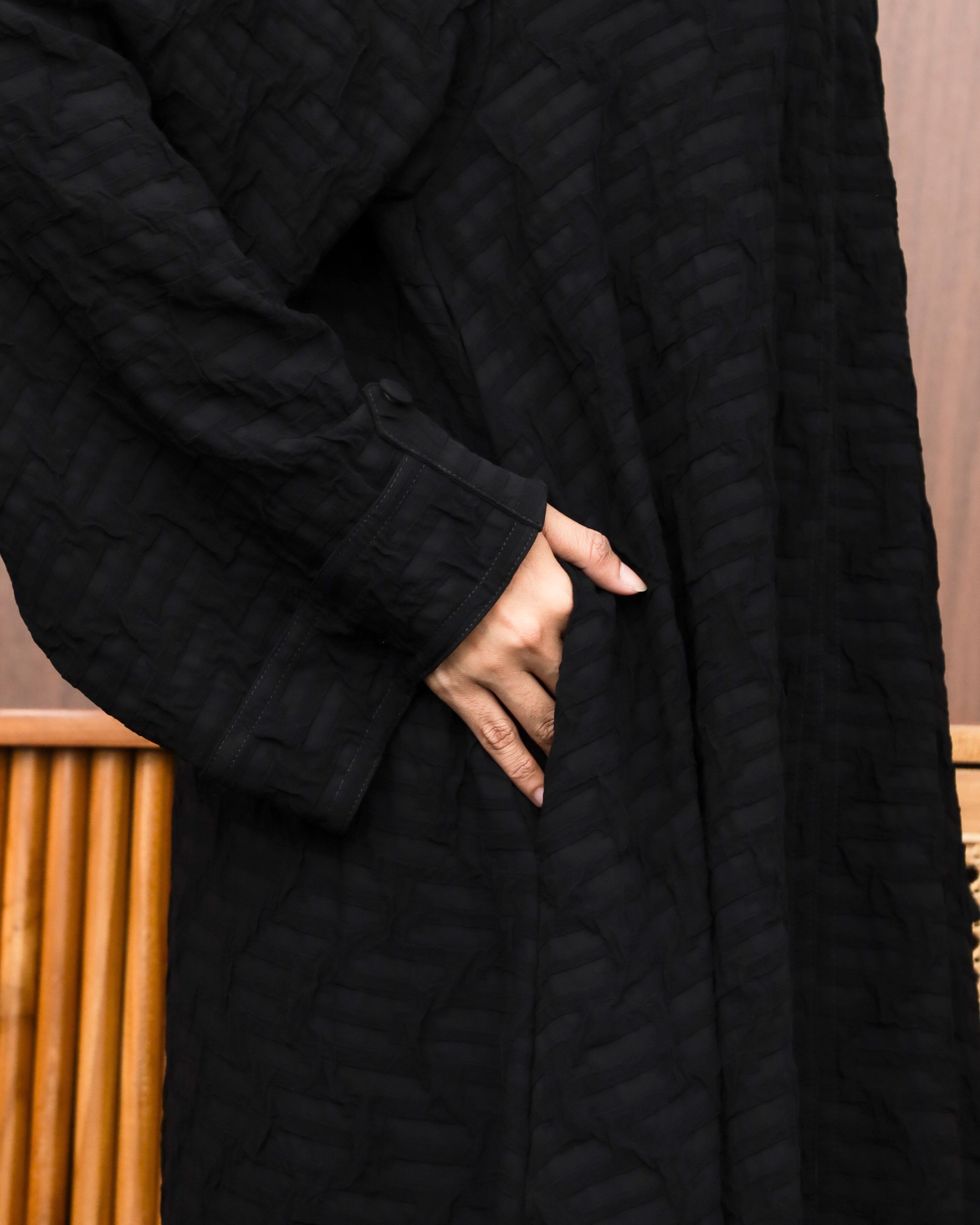 UHIBBU Maysa Airy Loose Texture Abaya