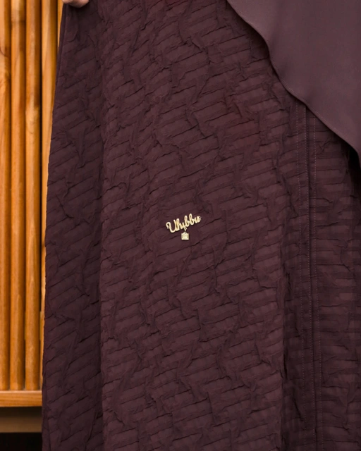 UHIBBU Maysa Airy Loose Texture Abaya