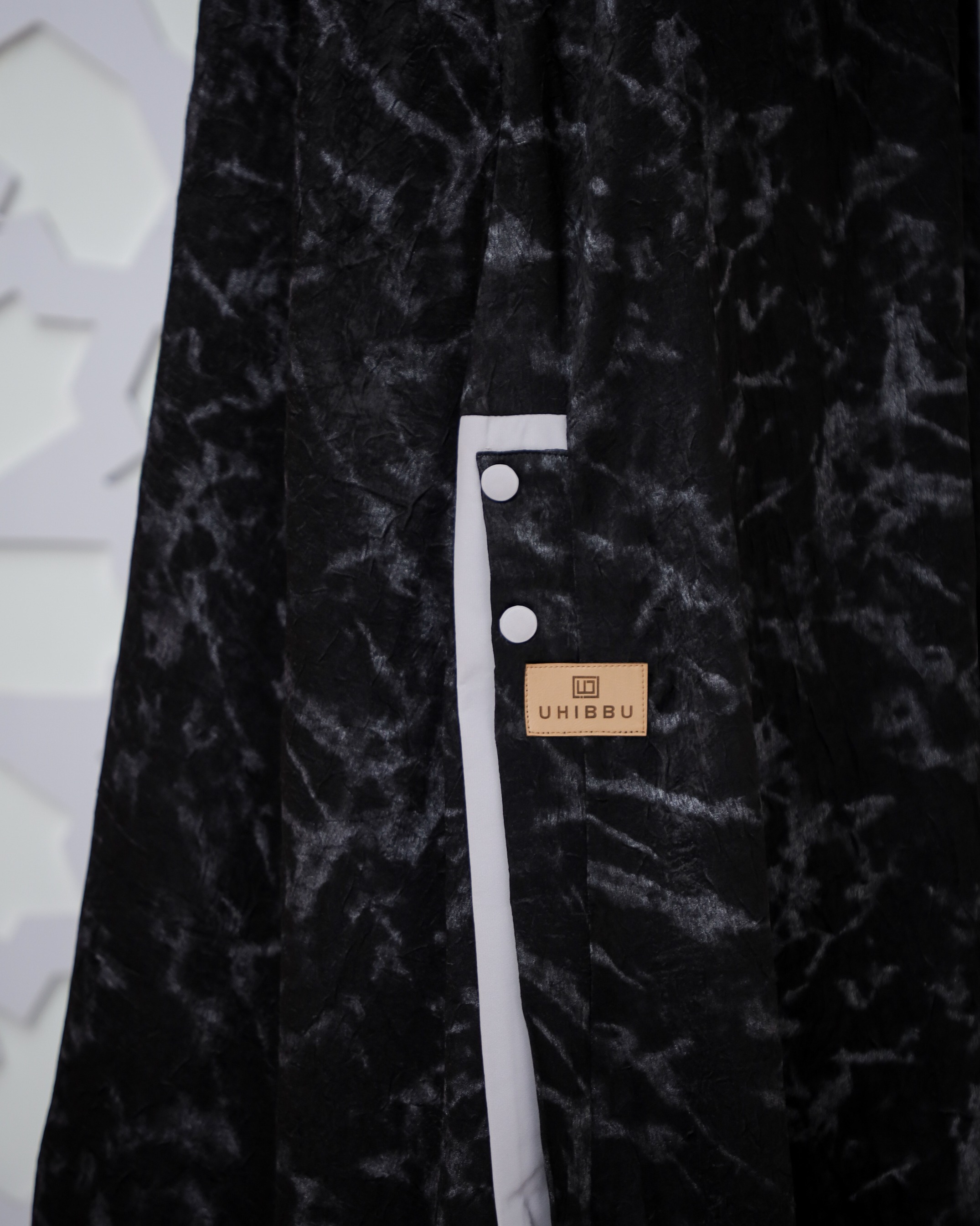 Uhibbu Abaya Sarah - Textured Crashed Polyester
