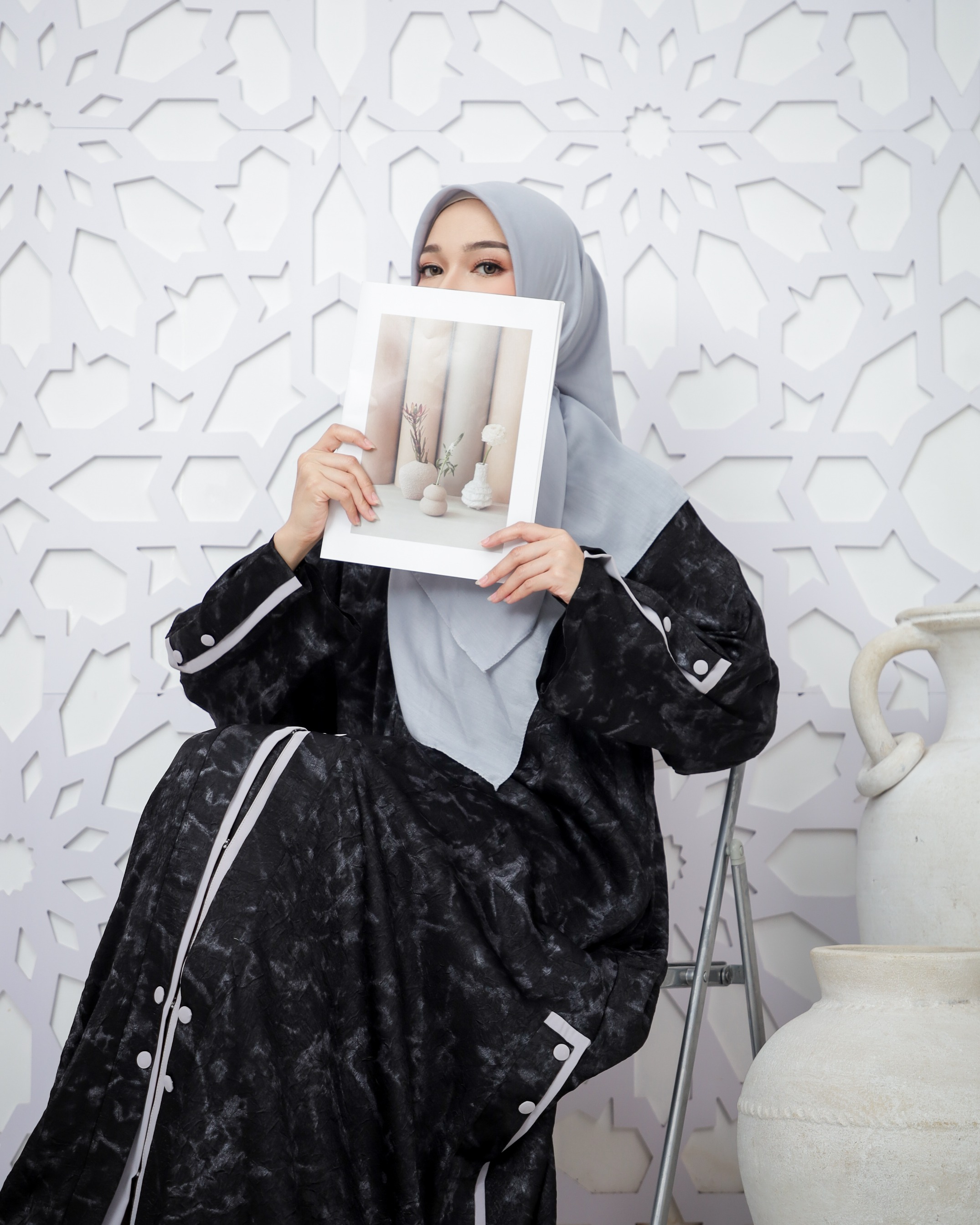 Uhibbu Abaya Sarah - Textured Crashed Polyester