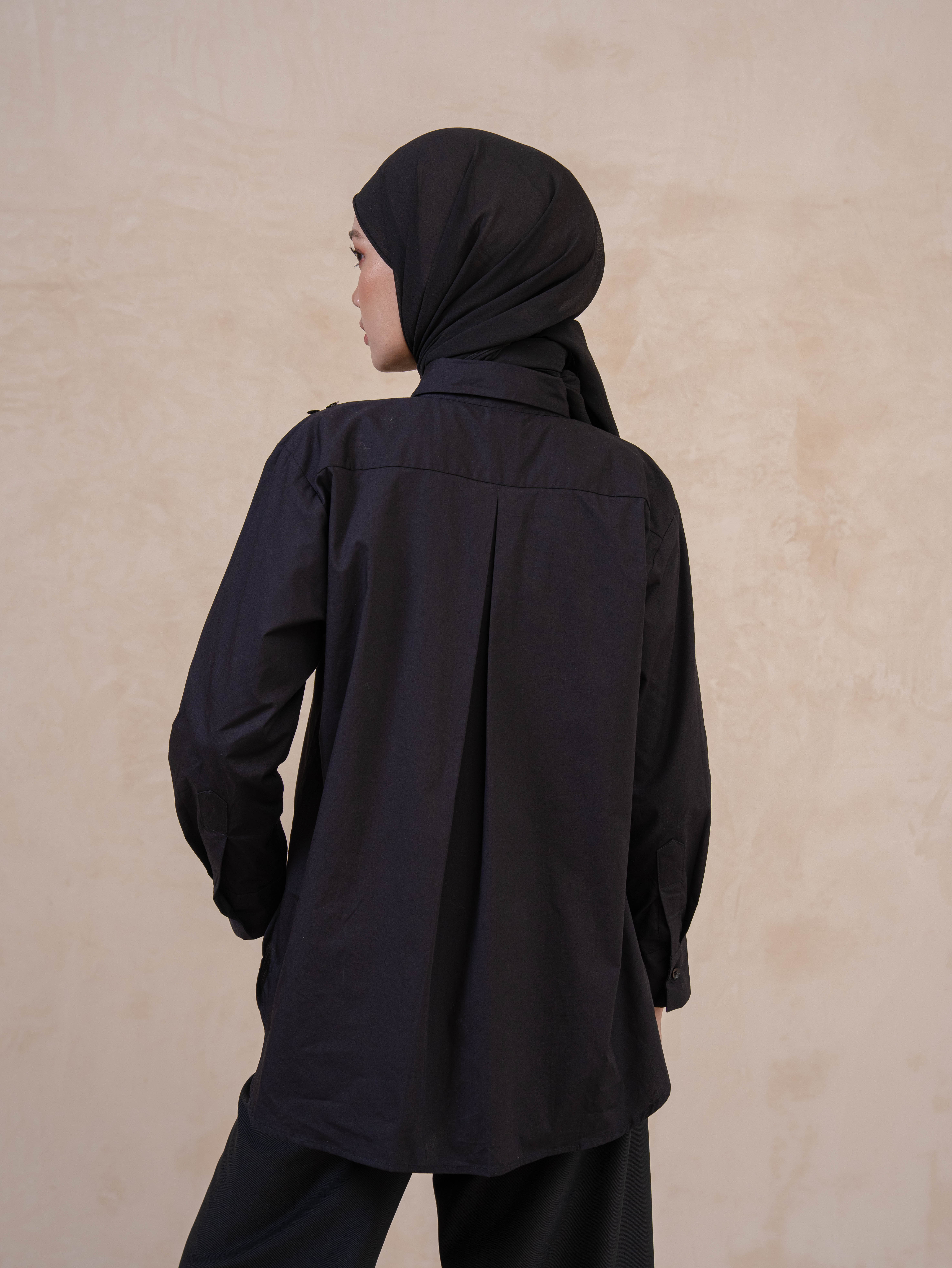 Hagia Shirt Black
