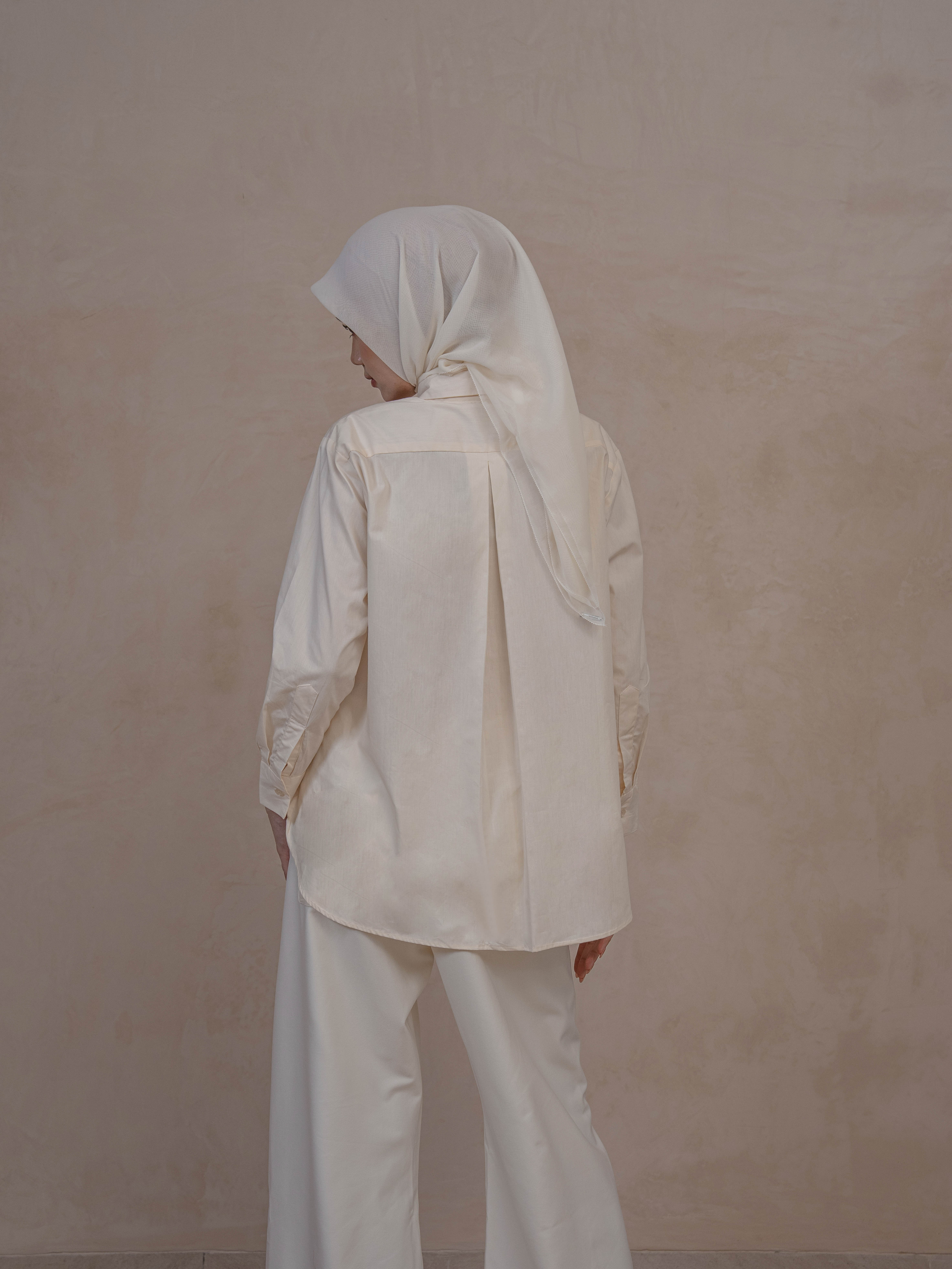 Hagia Shirt Creme