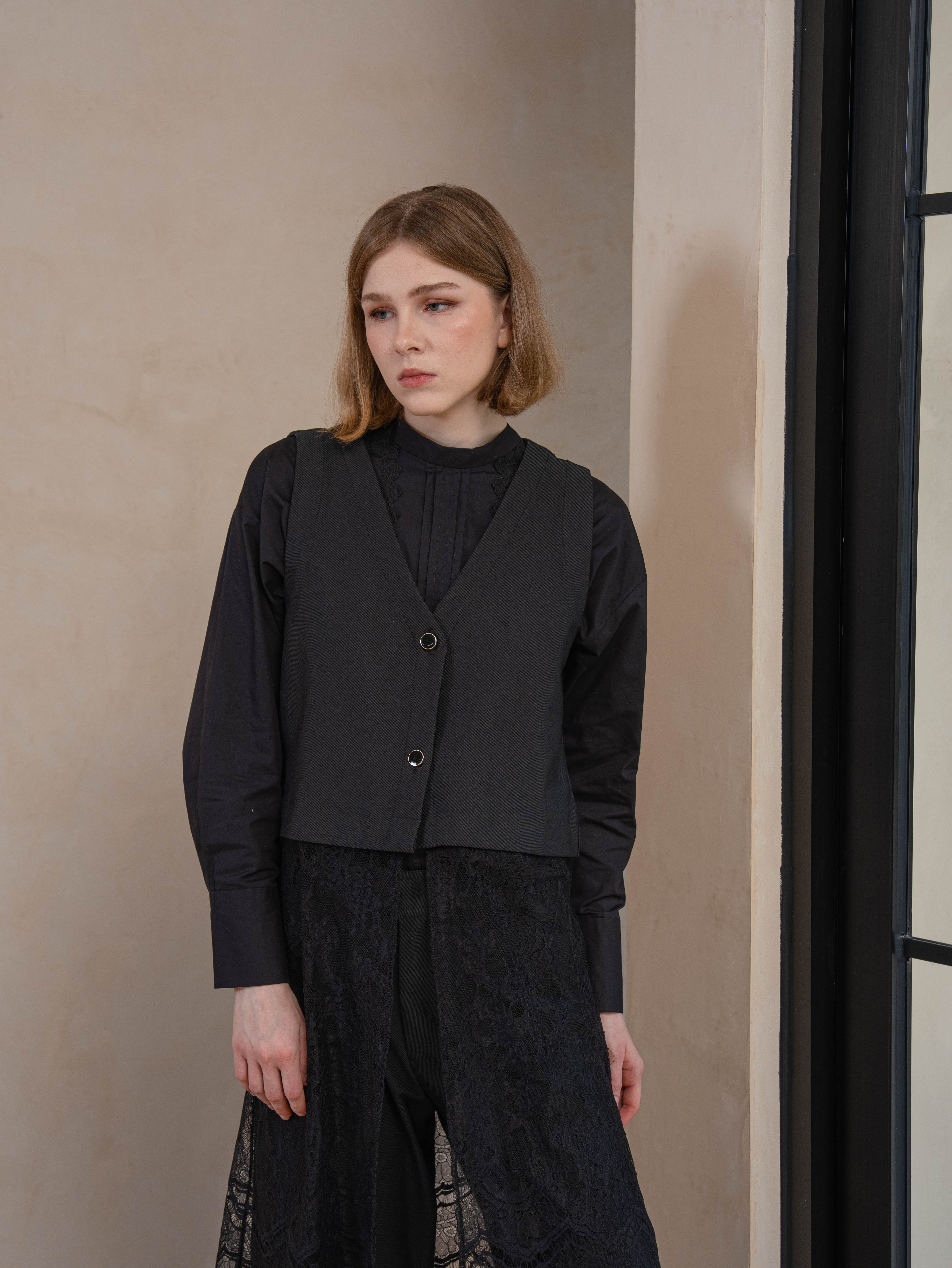 Hanna Vest Black