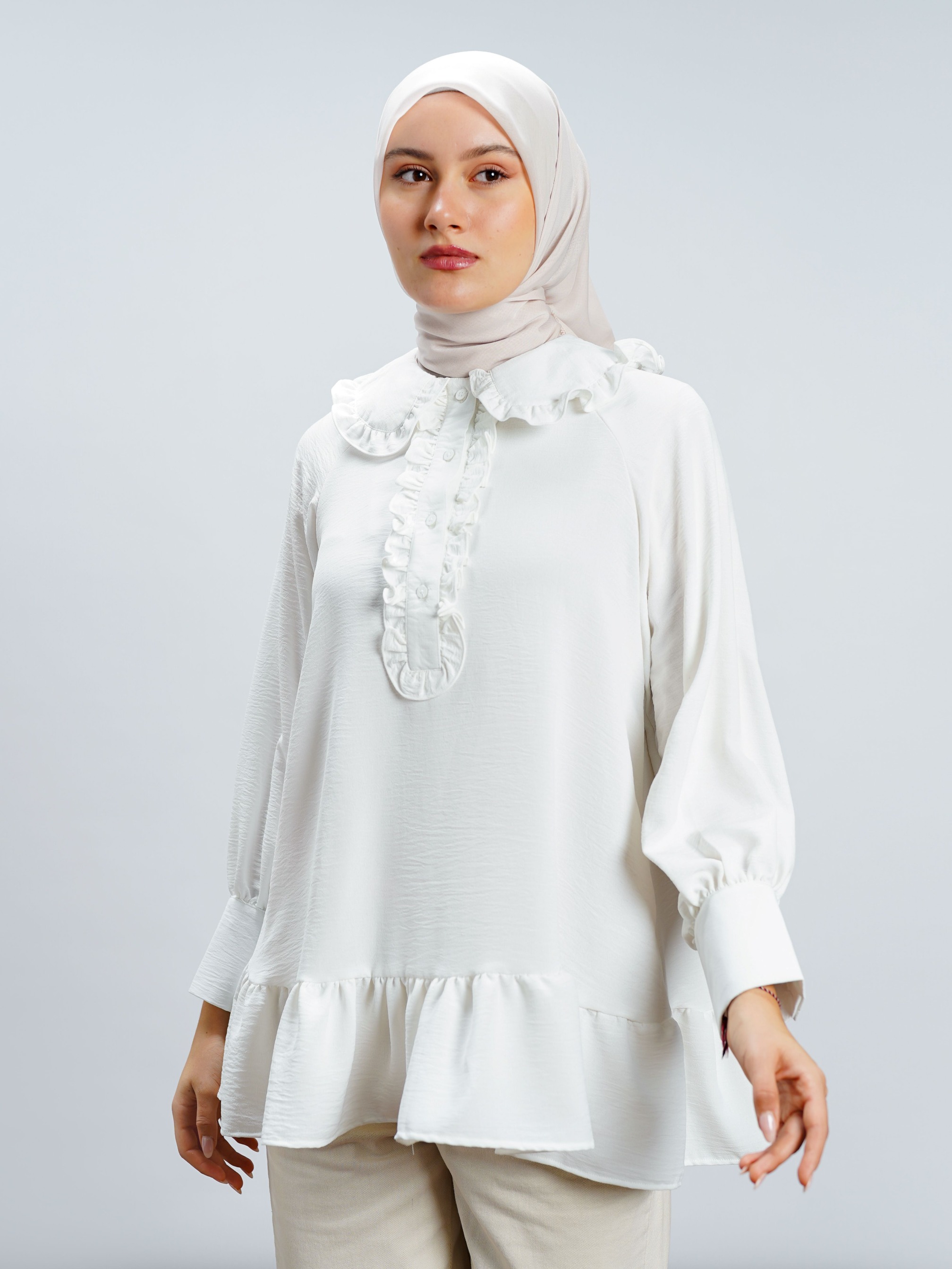 Mia Top White