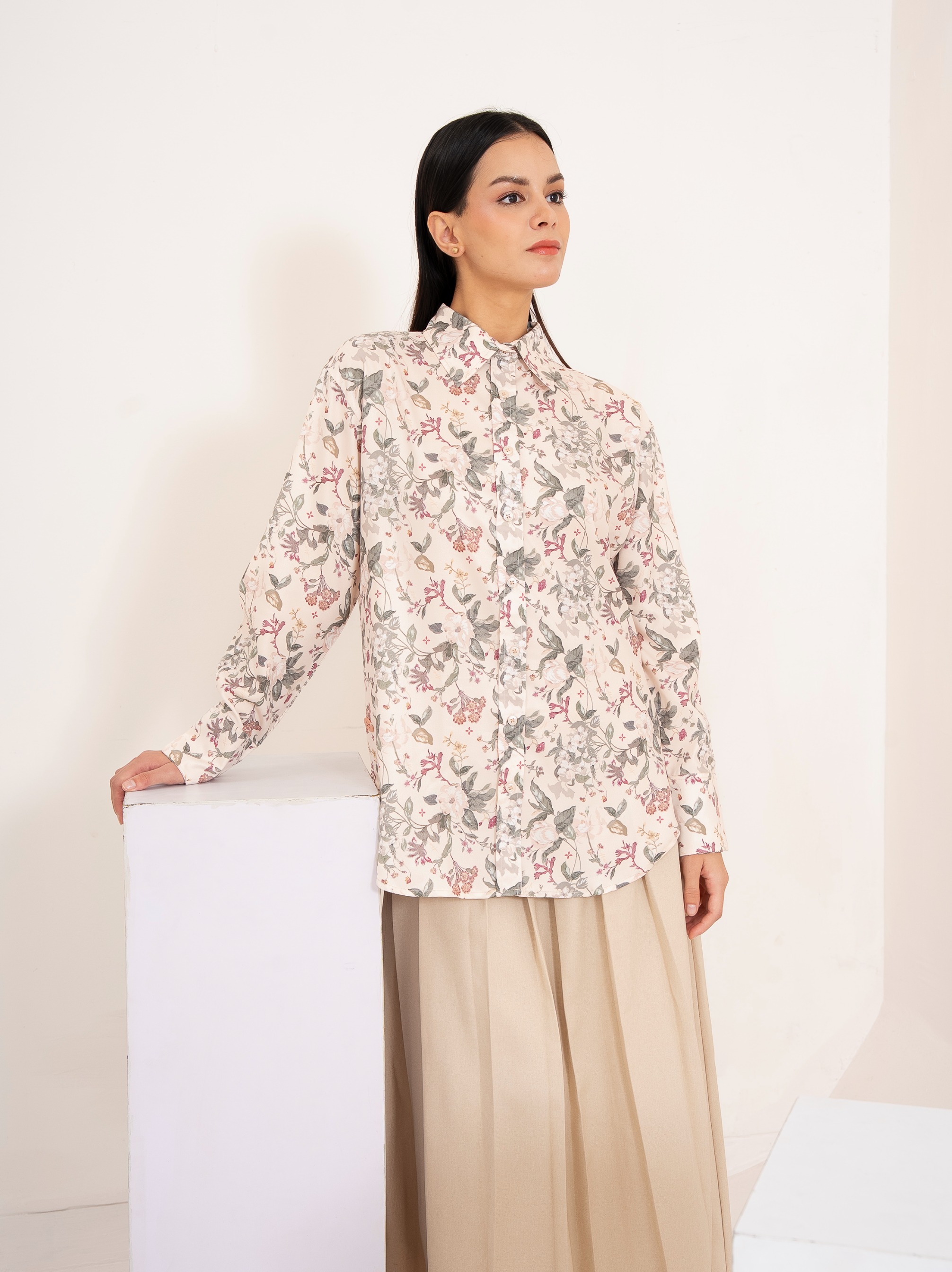 Talia Shirt Beige