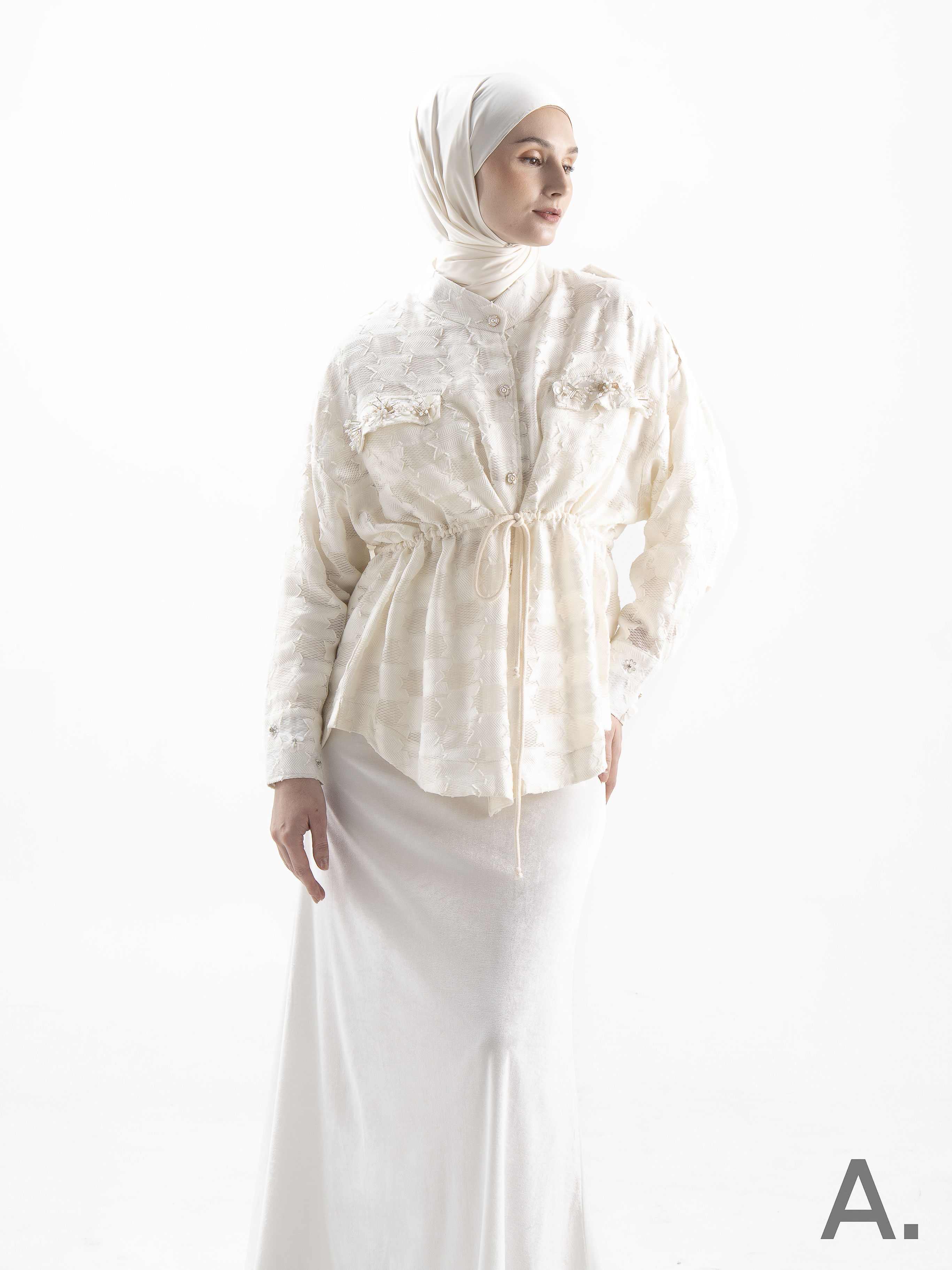 Berza Outer Creme