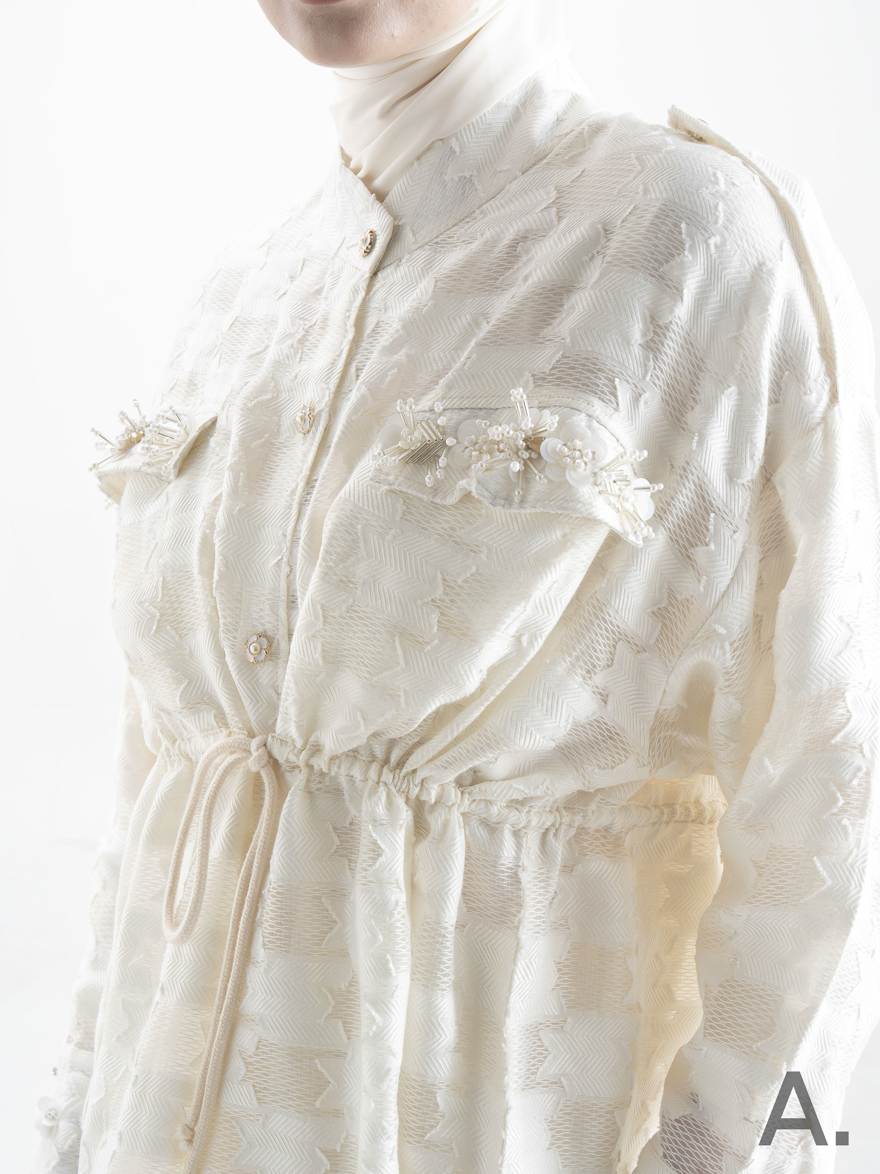 Berza Outer Creme