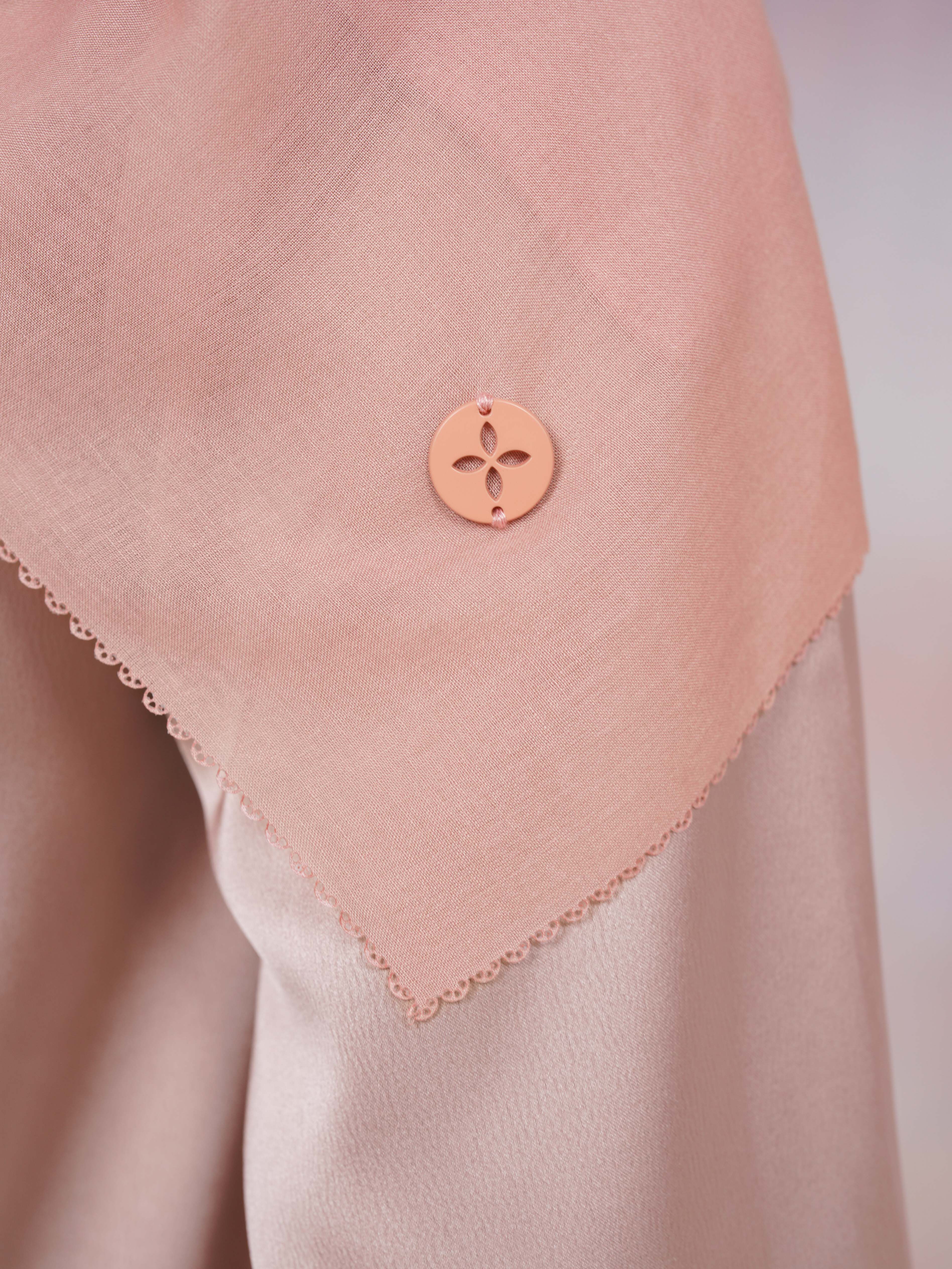 [BUNDLE] Laiqa Shirt Maroon + Noura Scarves Mauve