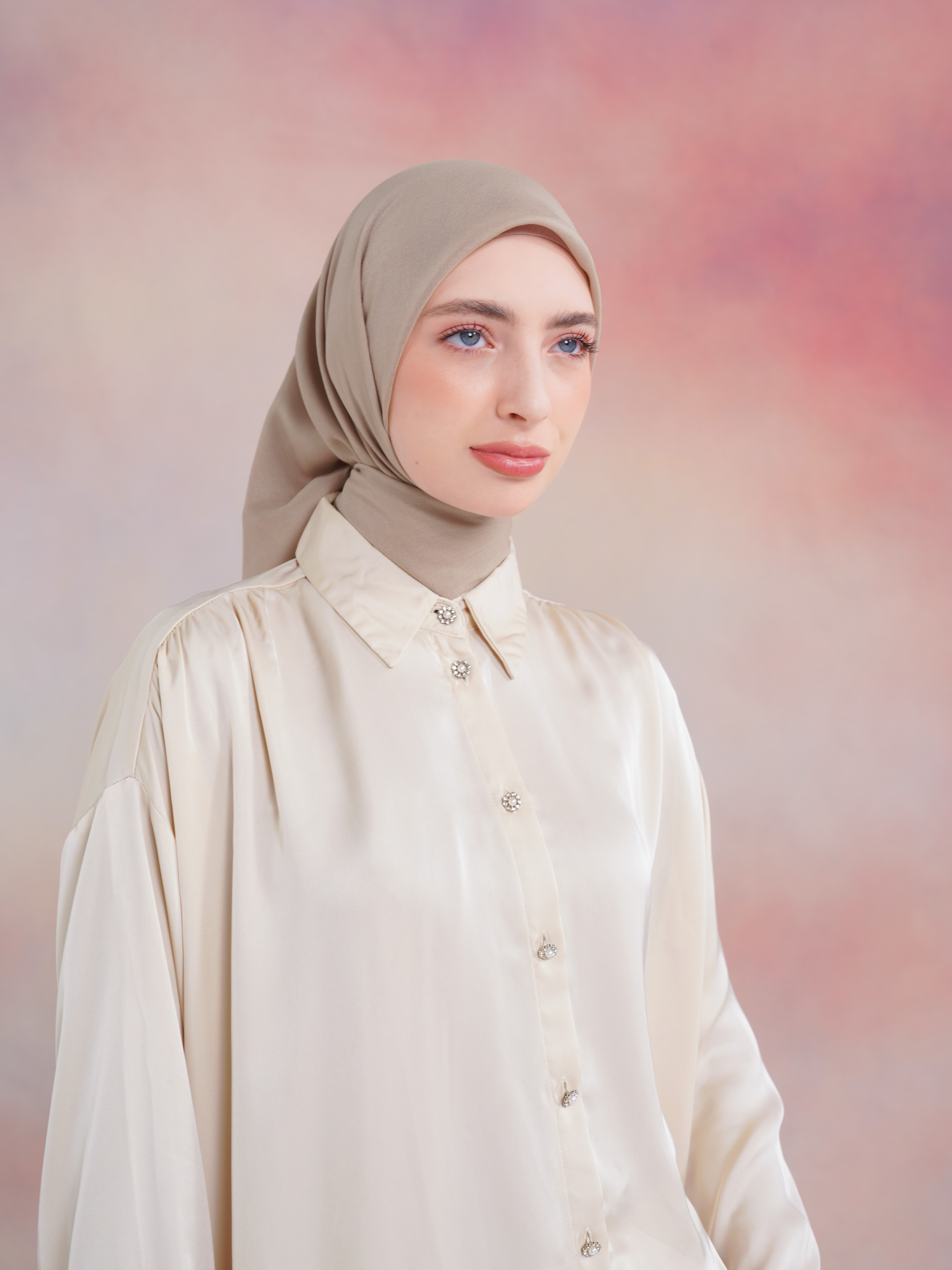 [BUNDLE] Laiqa Shirt Beige + Noura Scarves Taupe