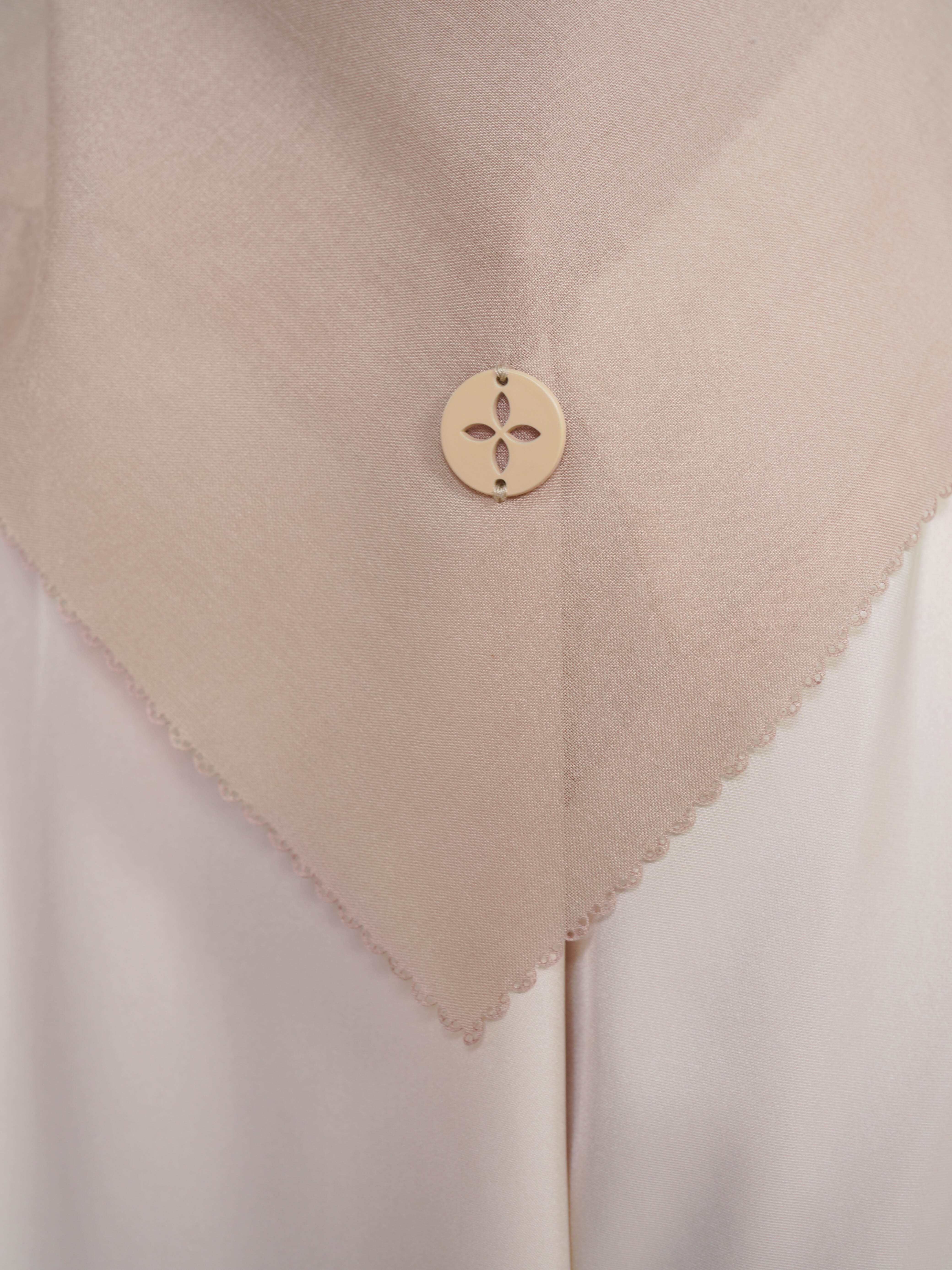 [BUNDLE] Leysika Sweatshirt Beige + Noura Scarves Taupe