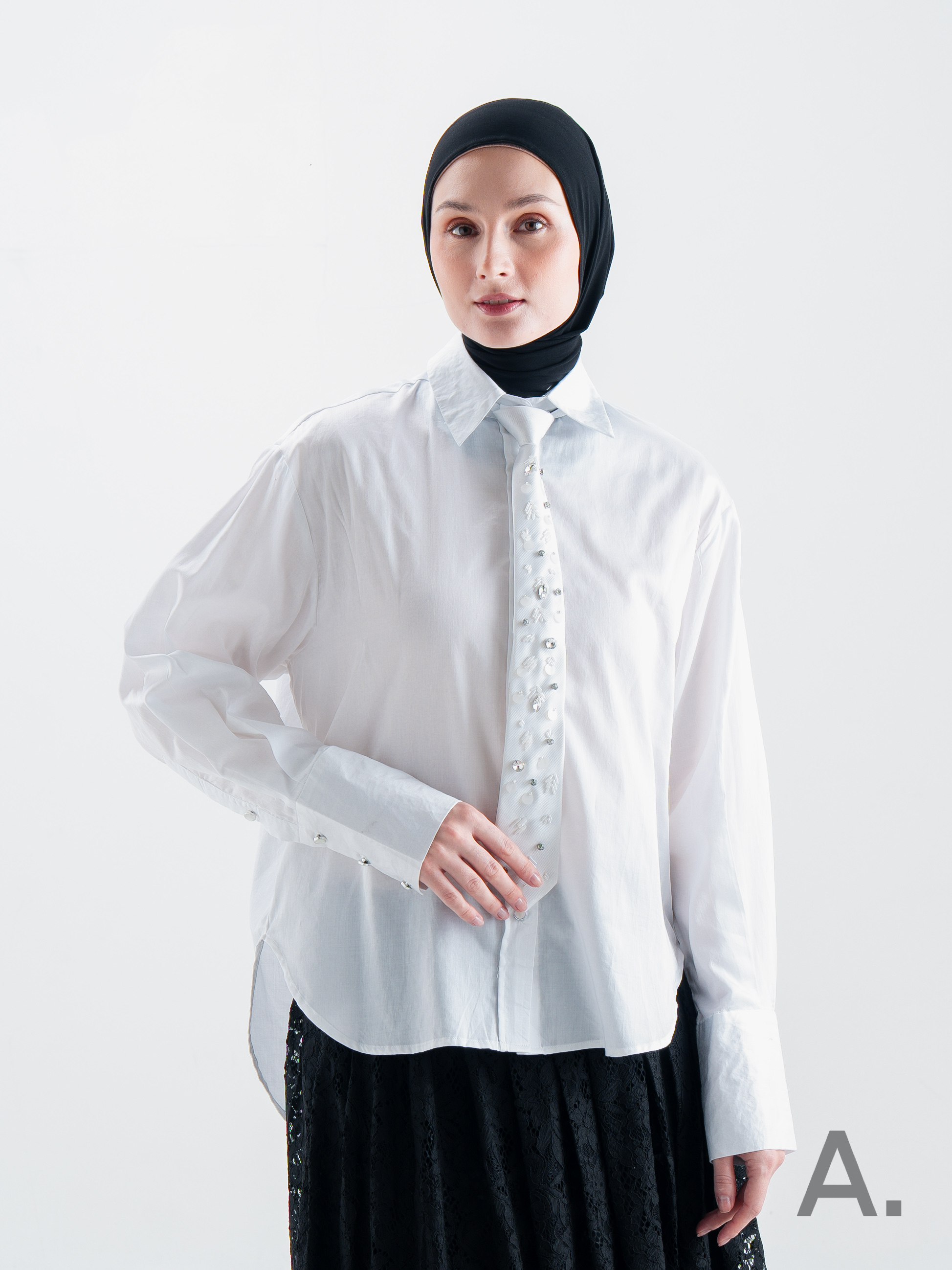 Bexy Shirt With Tie White