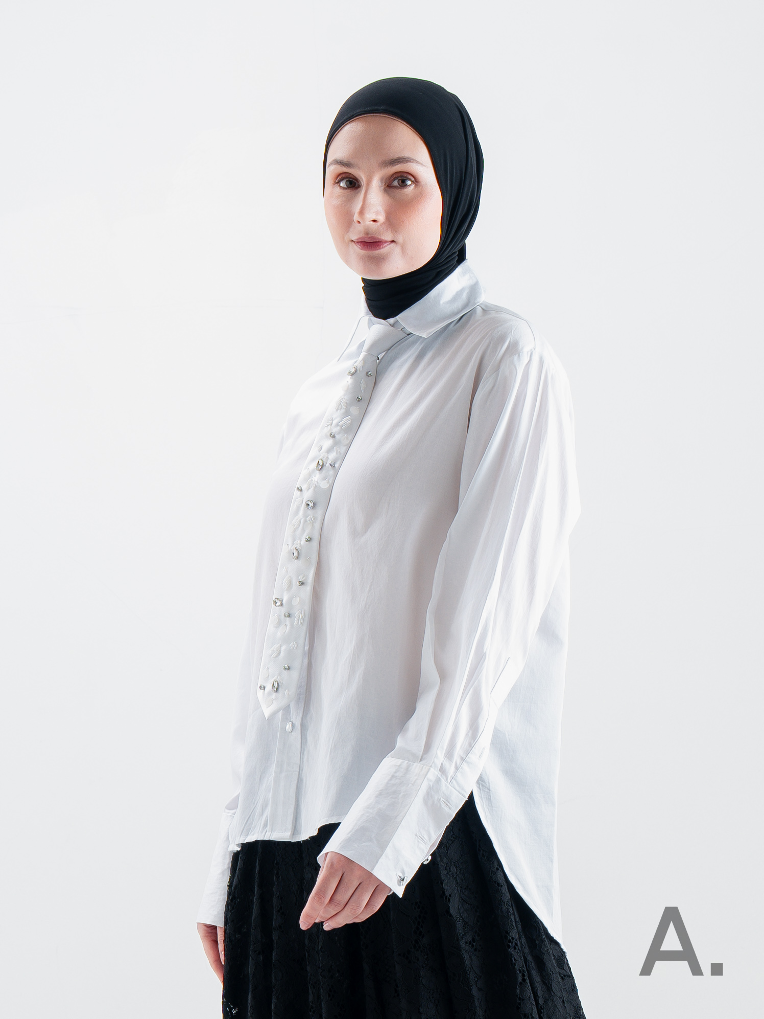 Bexy Shirt With Tie White