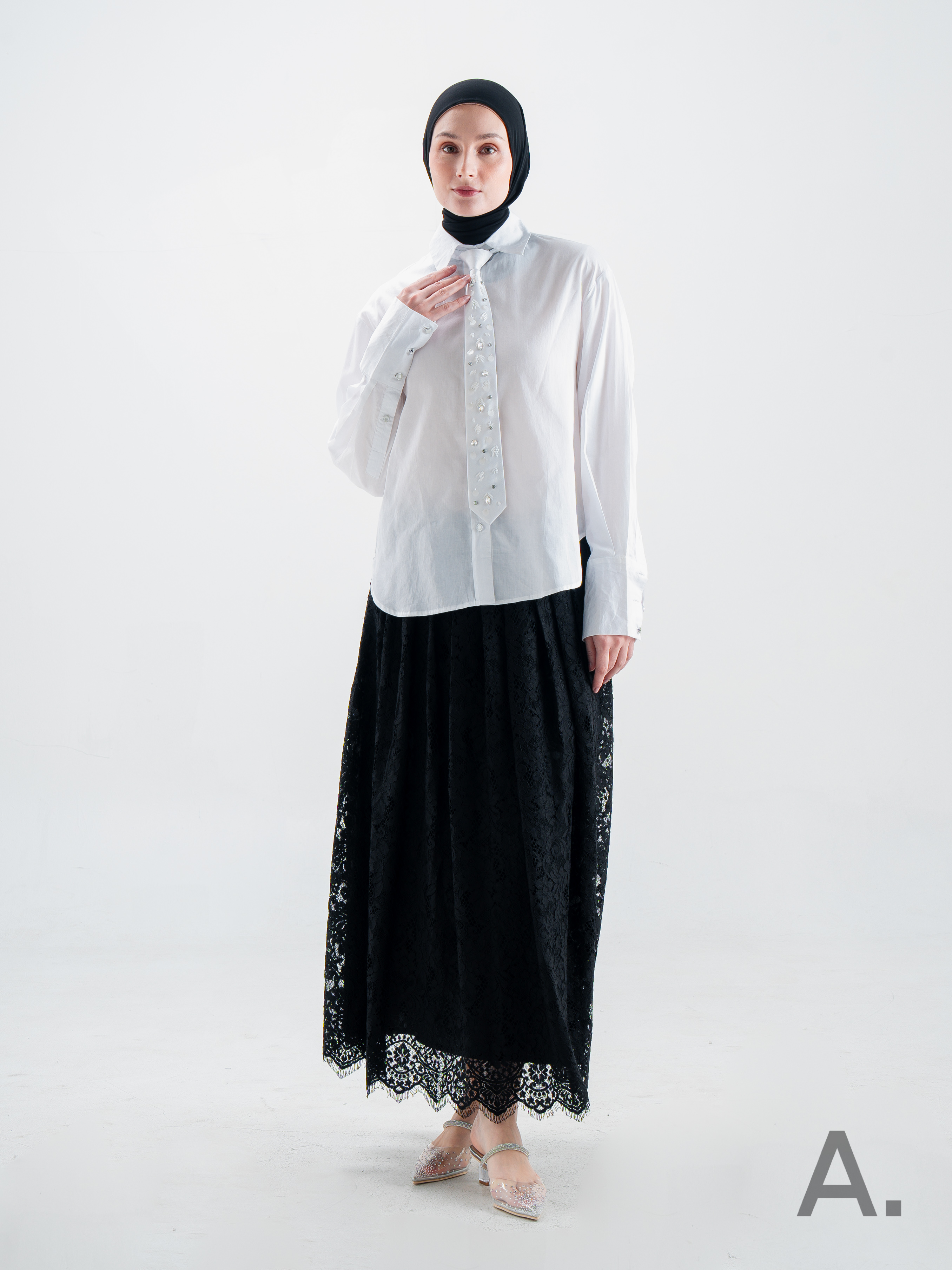 Bexy Shirt With Tie White