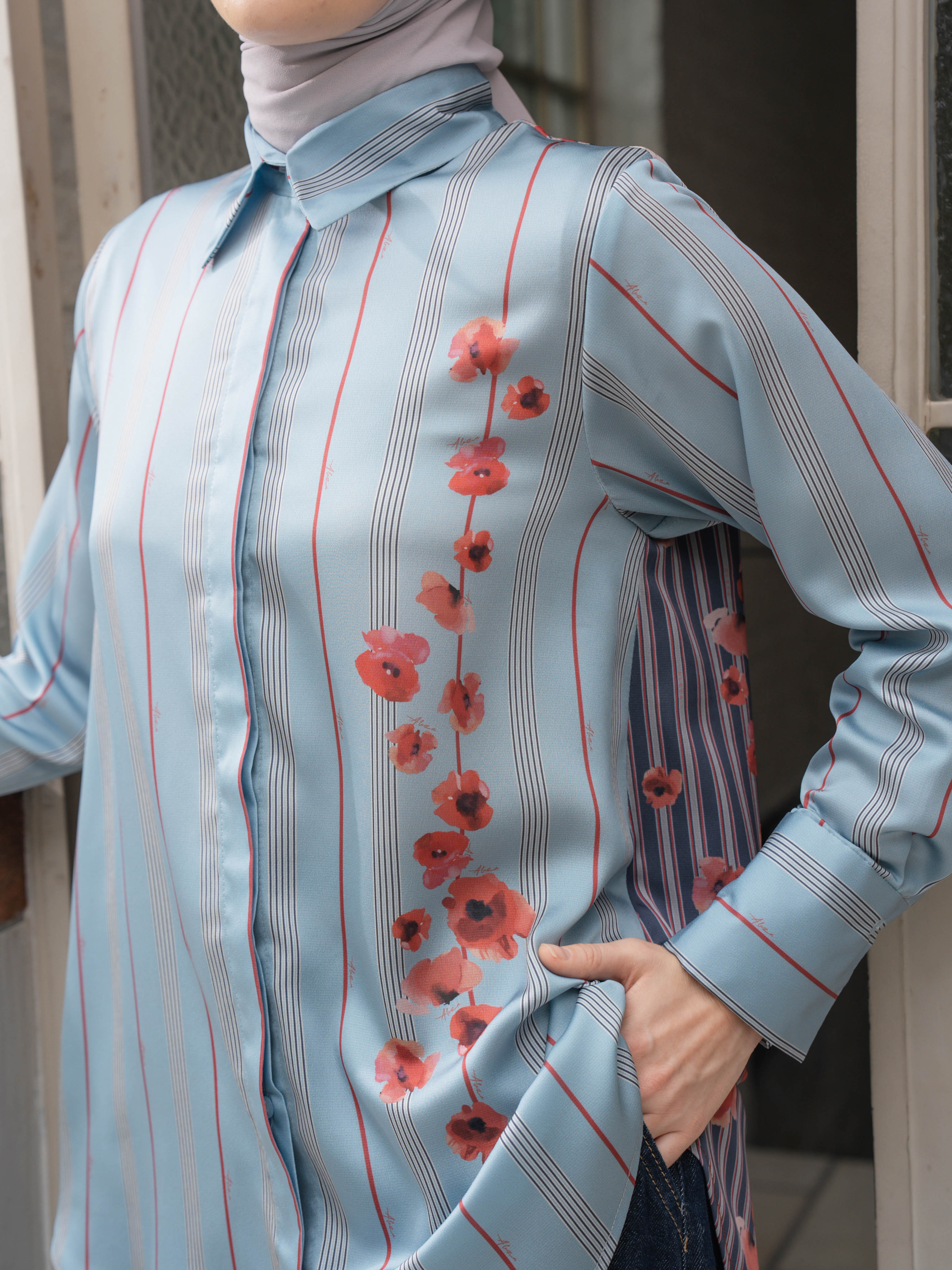 Tiana Shirt Copen Blue