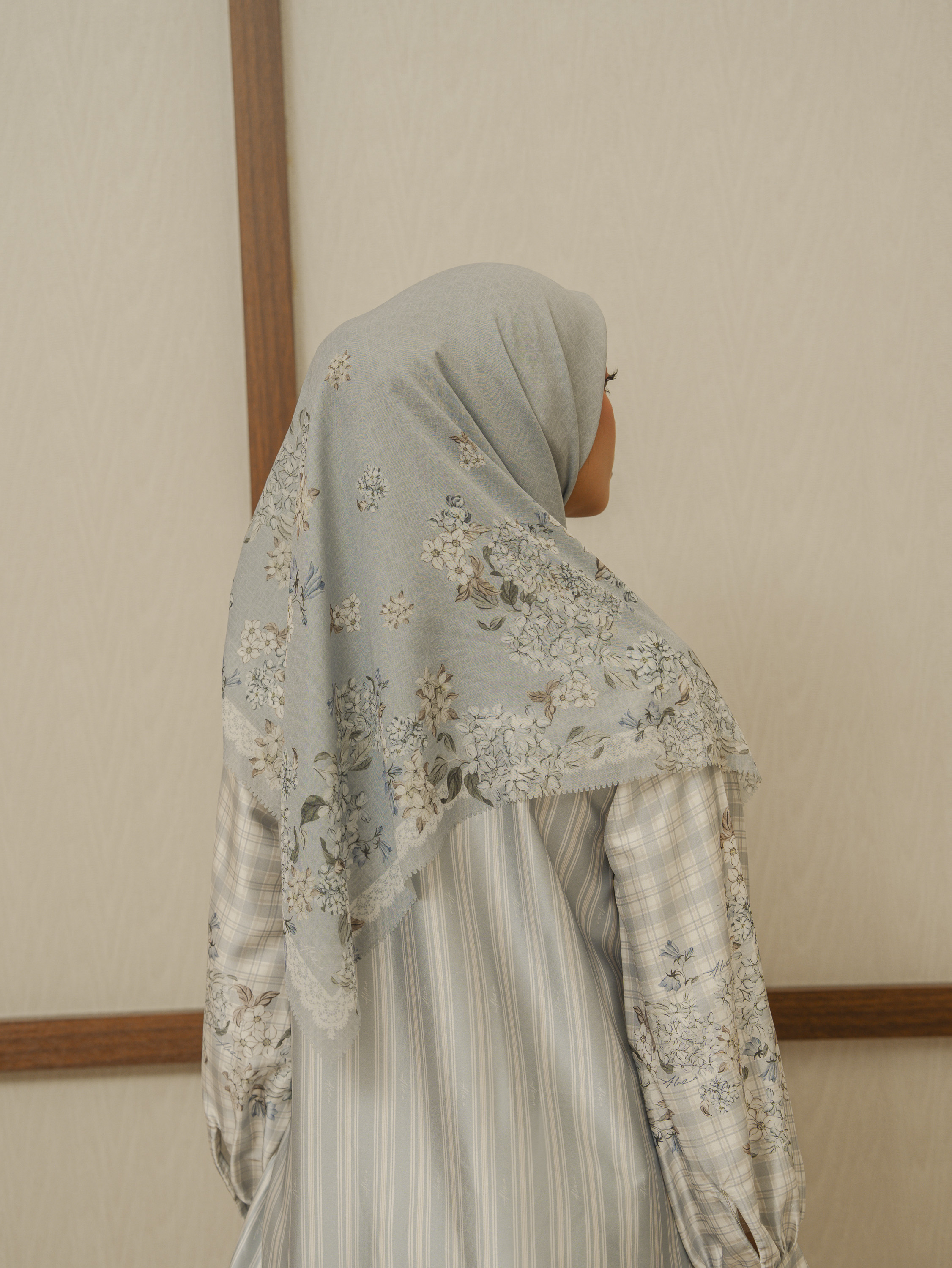 Syahara Scarves Blue