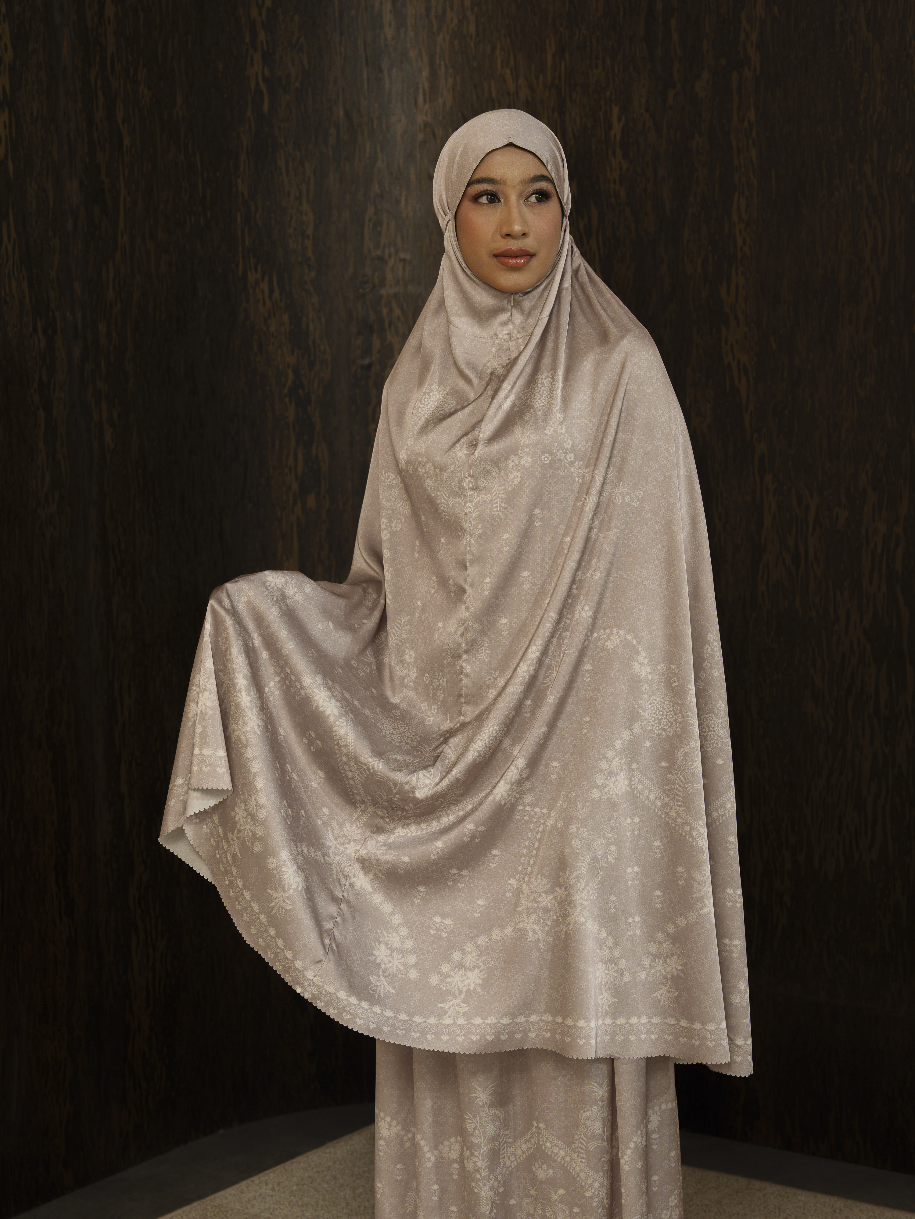 Alia Prayer Set  Beige