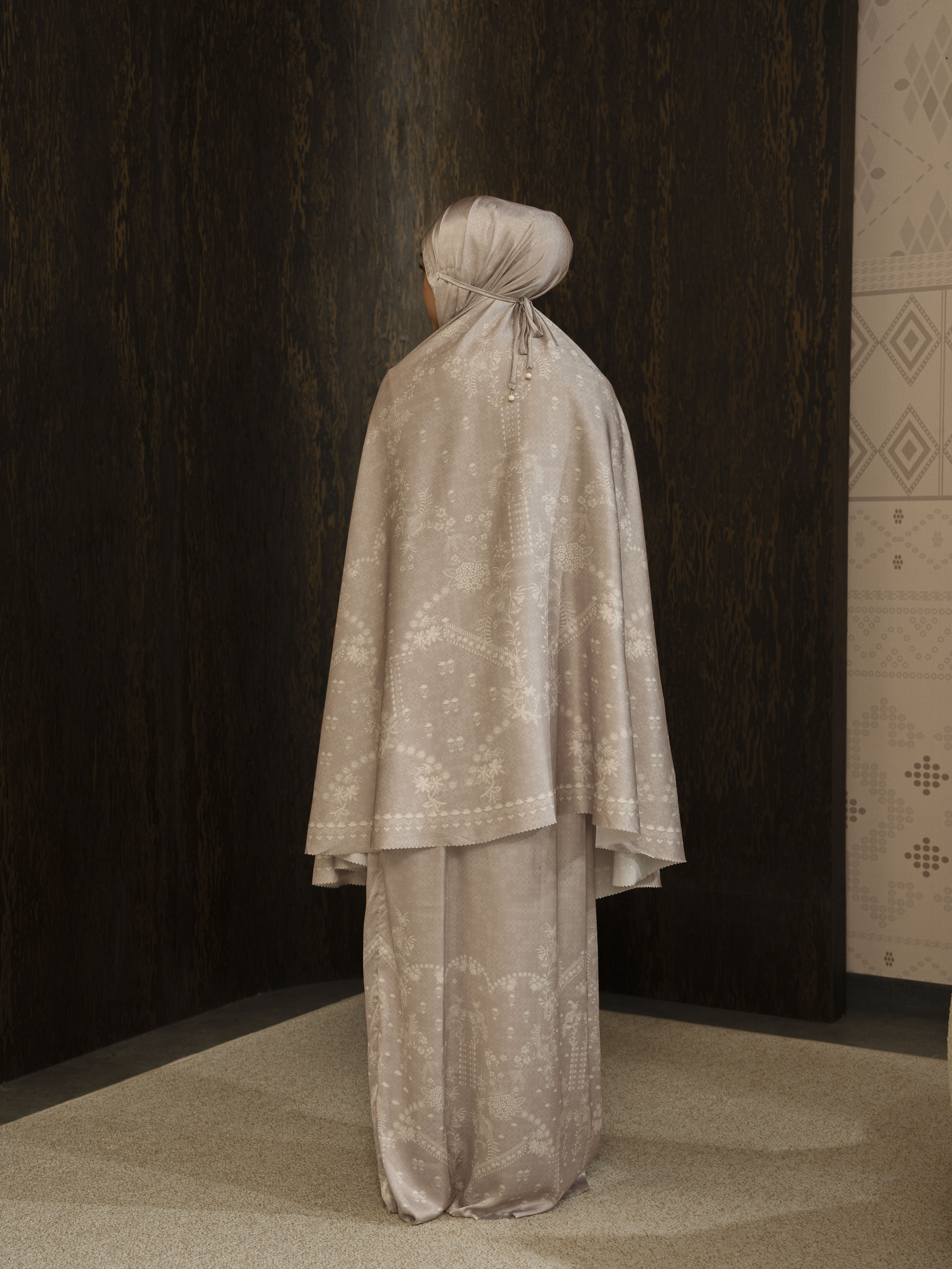 Alia Prayer Set  Beige