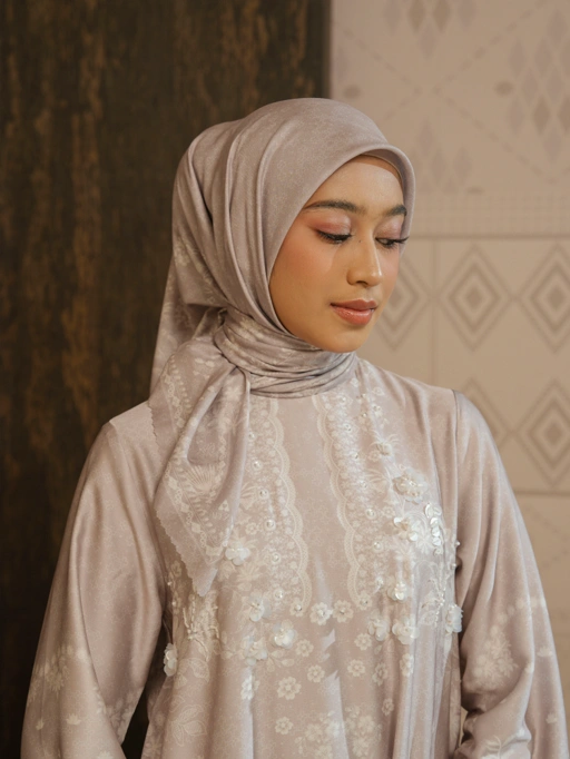 Image of Arza Scarves Beige