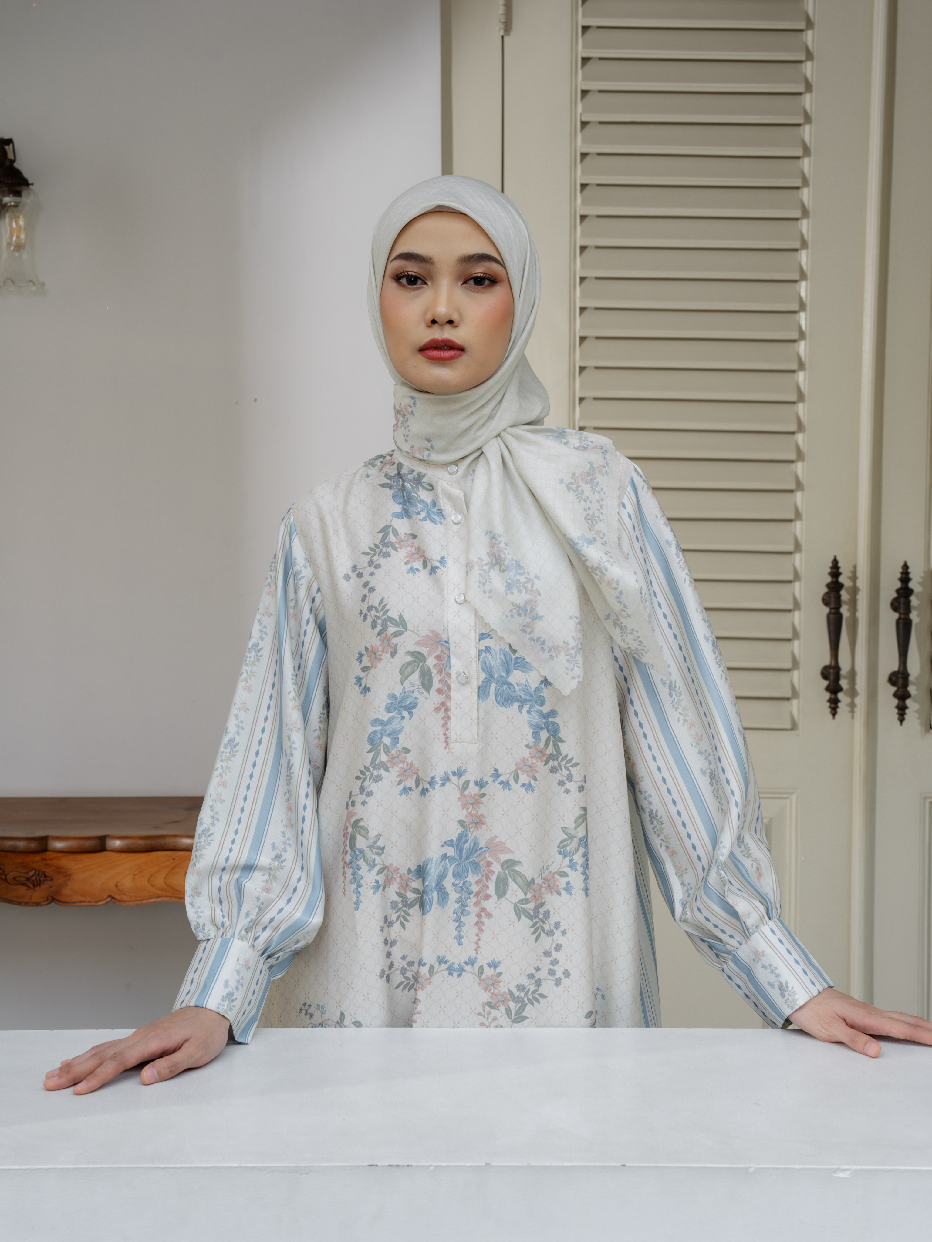 Ravina Dress Creme