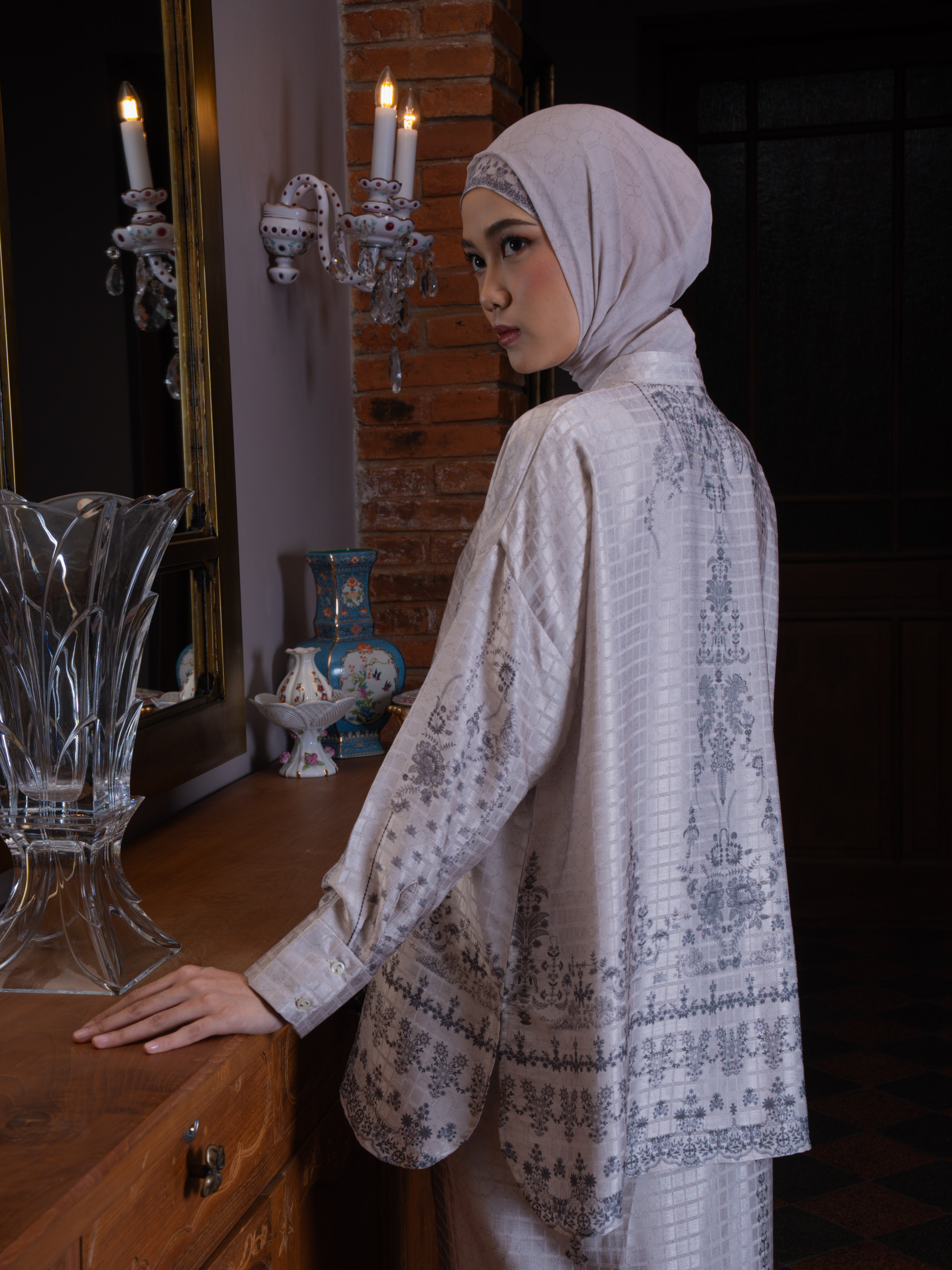 Tiqa Shirt Almond