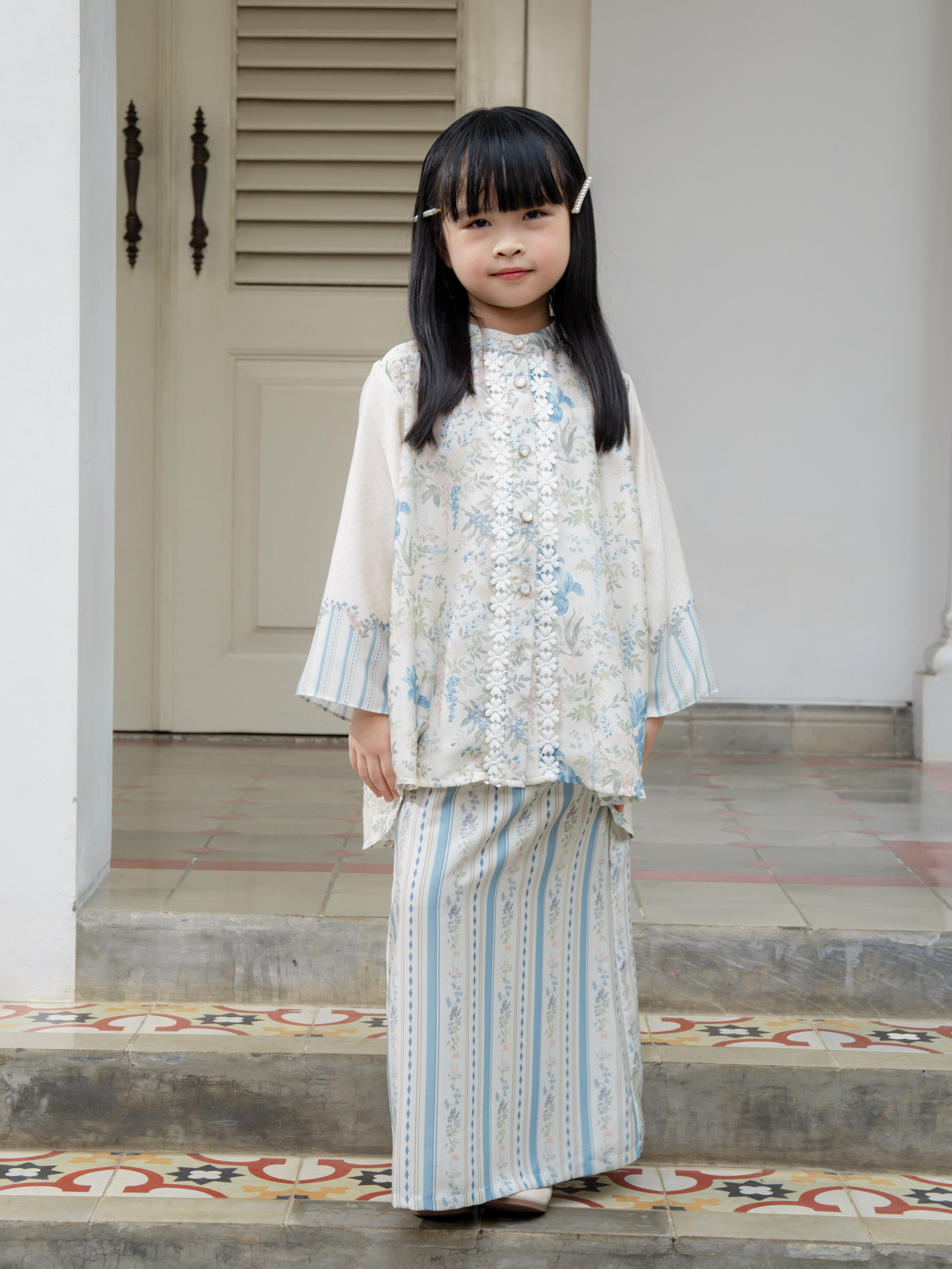 Rumi Sets Creme