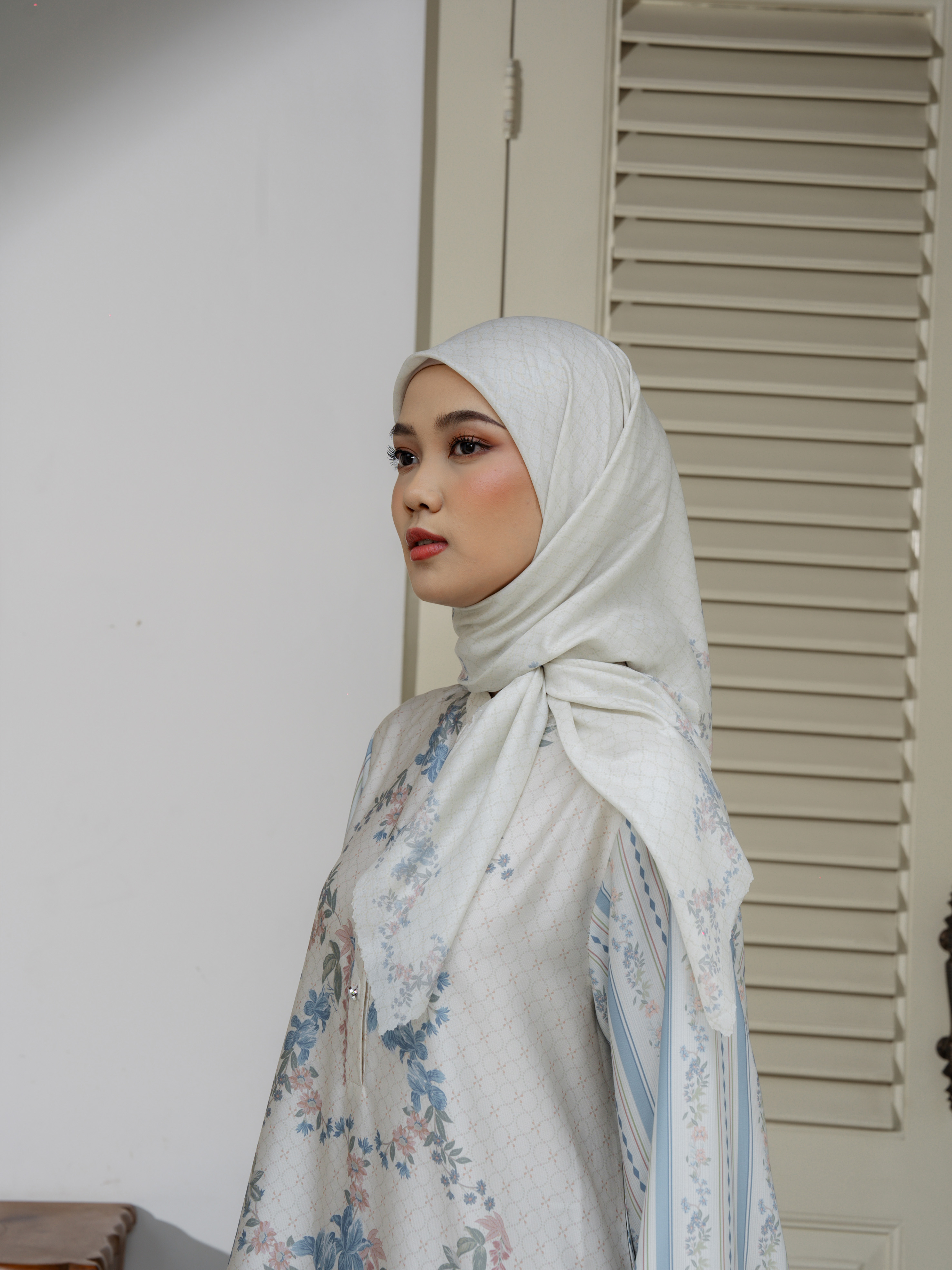 Reisa Scarves Creme
