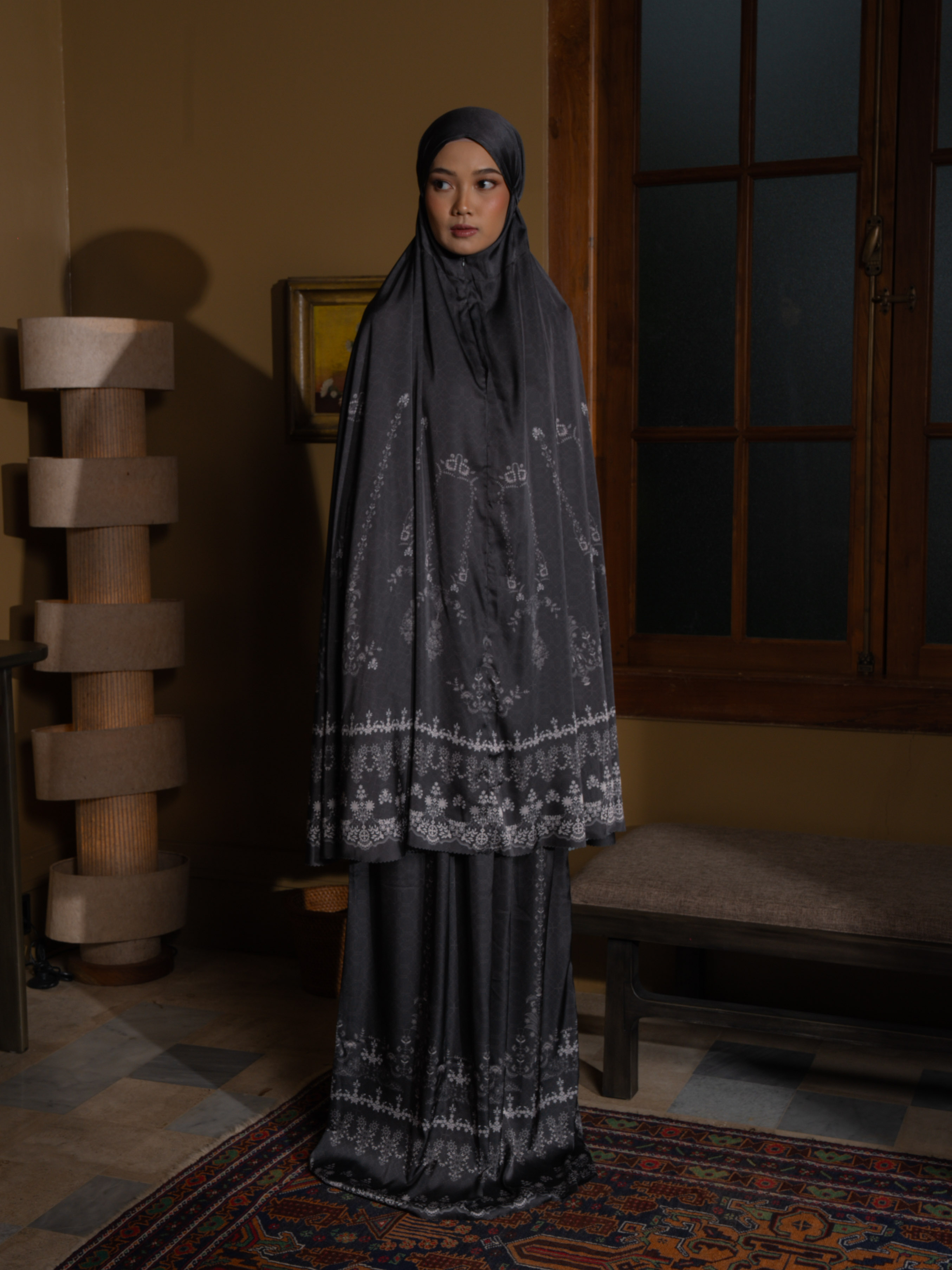 Tasvia Prayer Set Charcoal