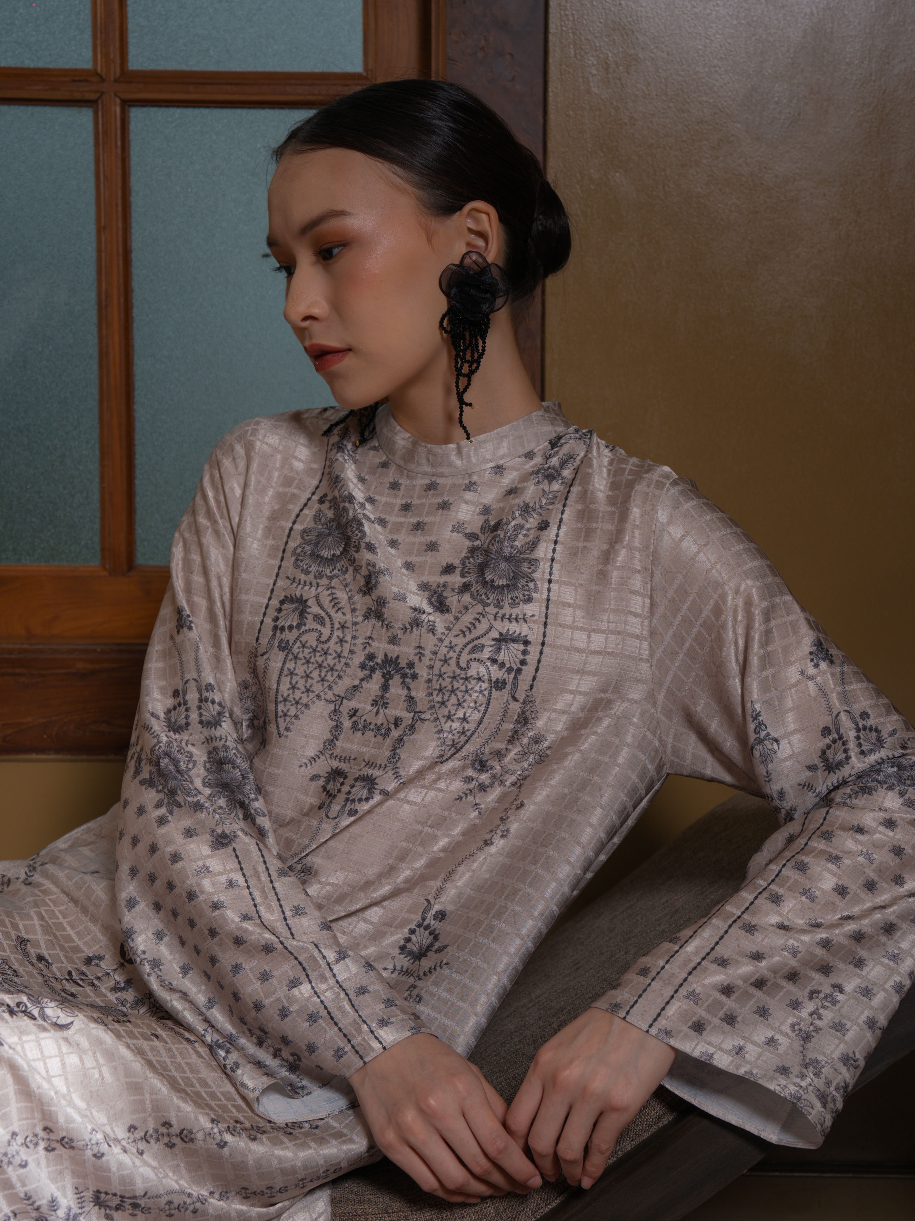 Thara Dress Almond