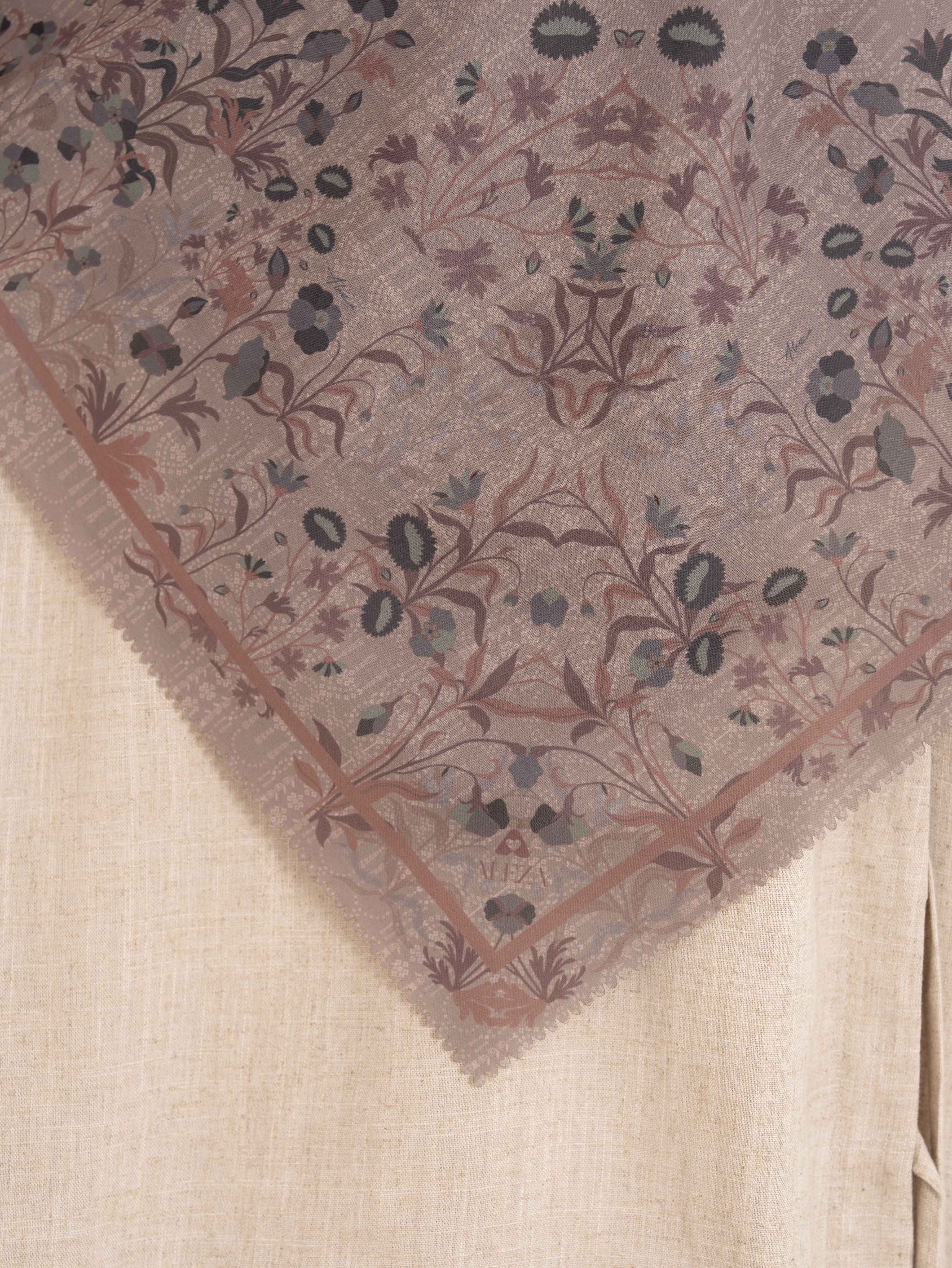 Serra Scarves Taupe