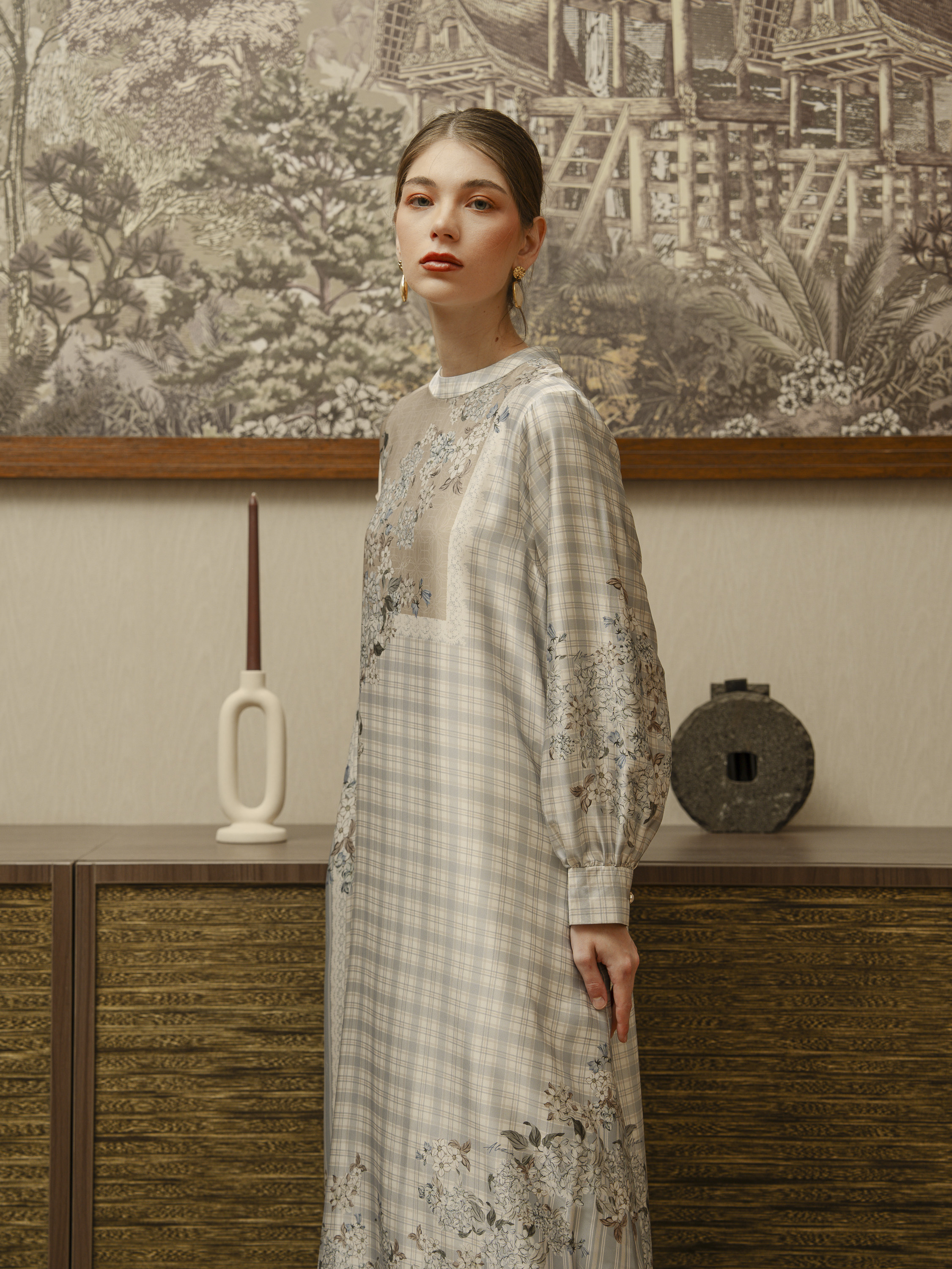 Syivana Dress Beige
