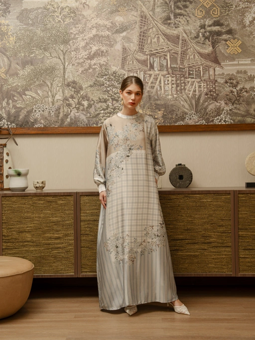 Image of Syivana Dress Beige