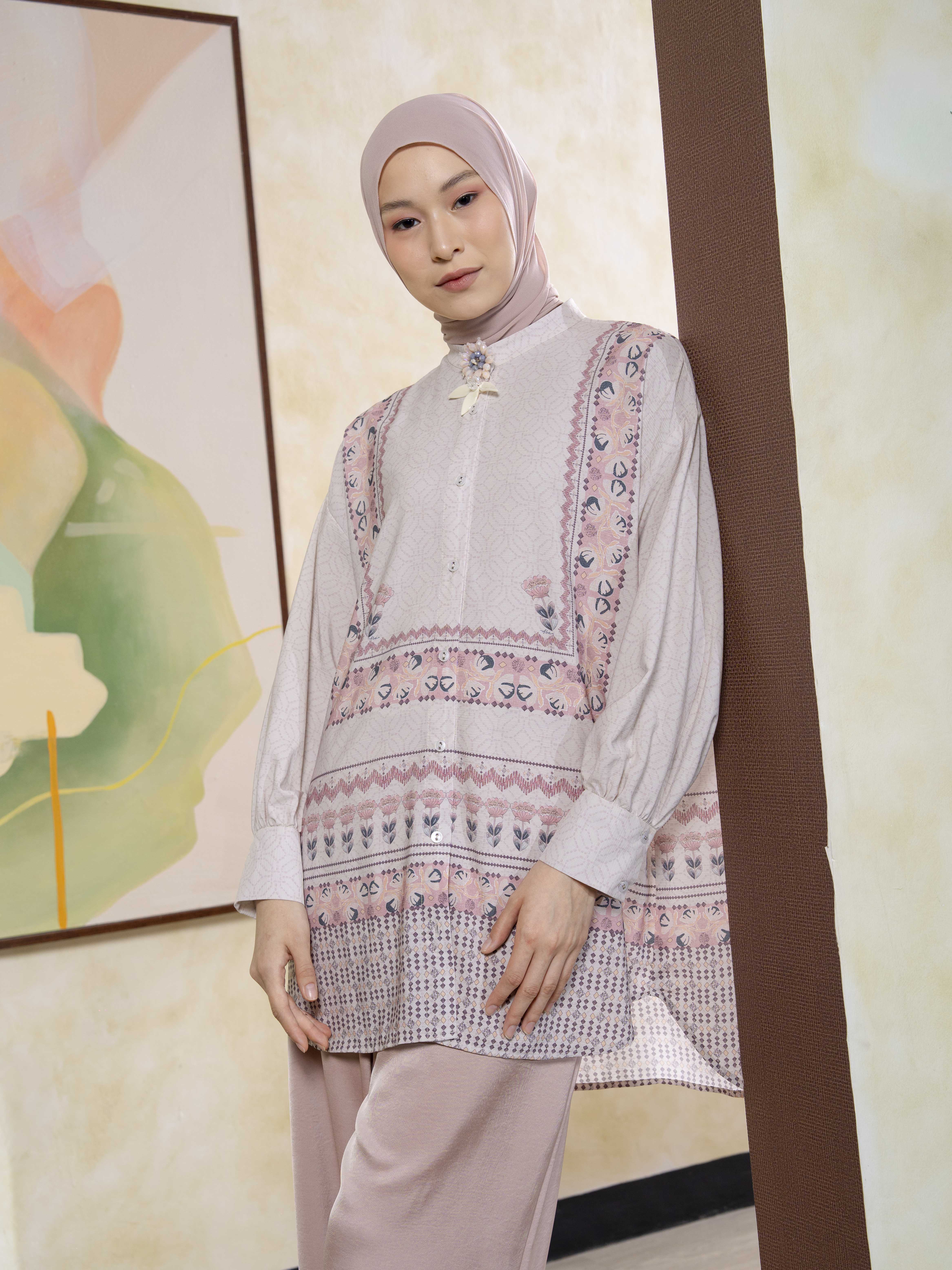 Nerine Shirt Almond