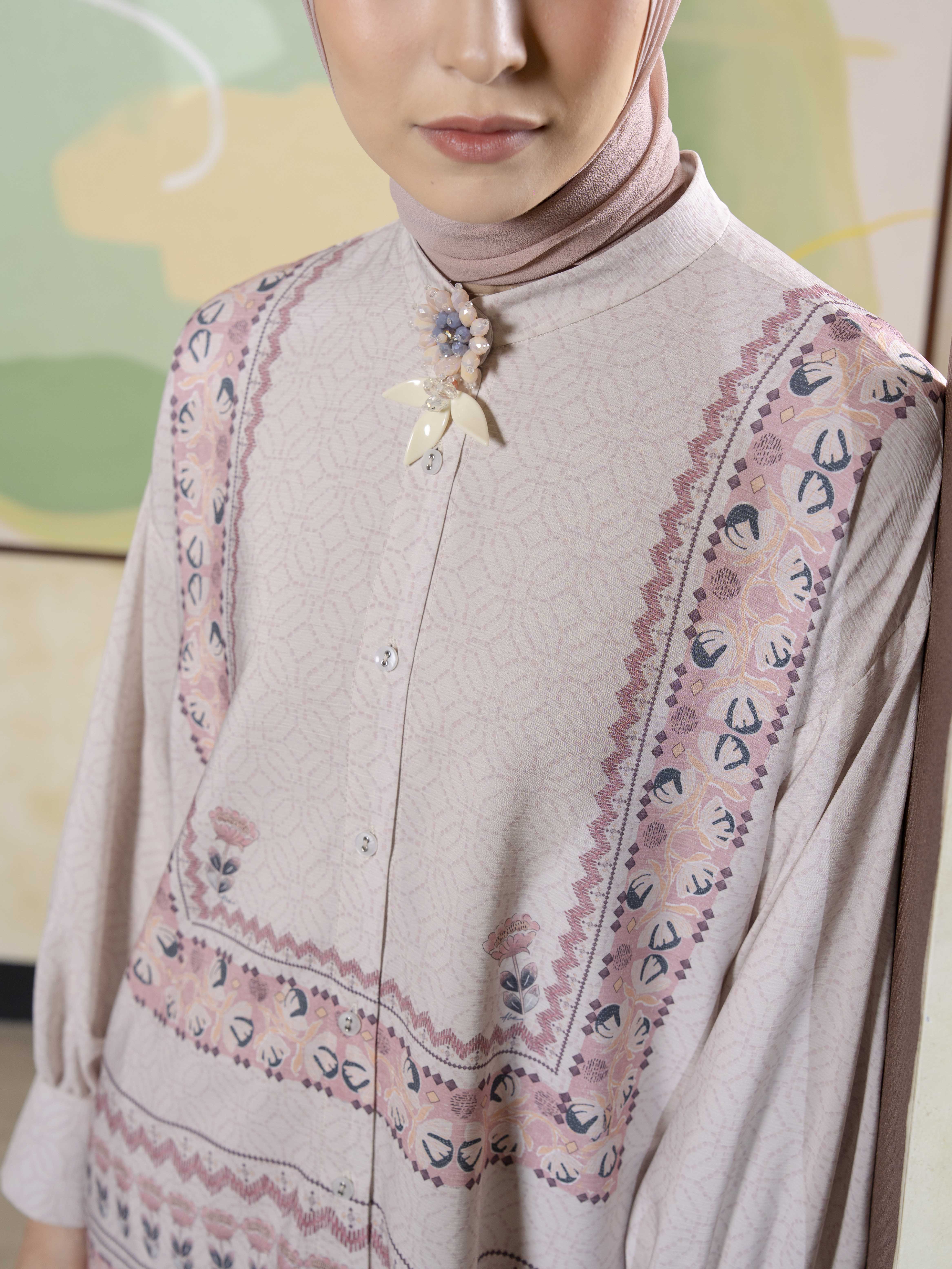 Nerine Shirt Almond