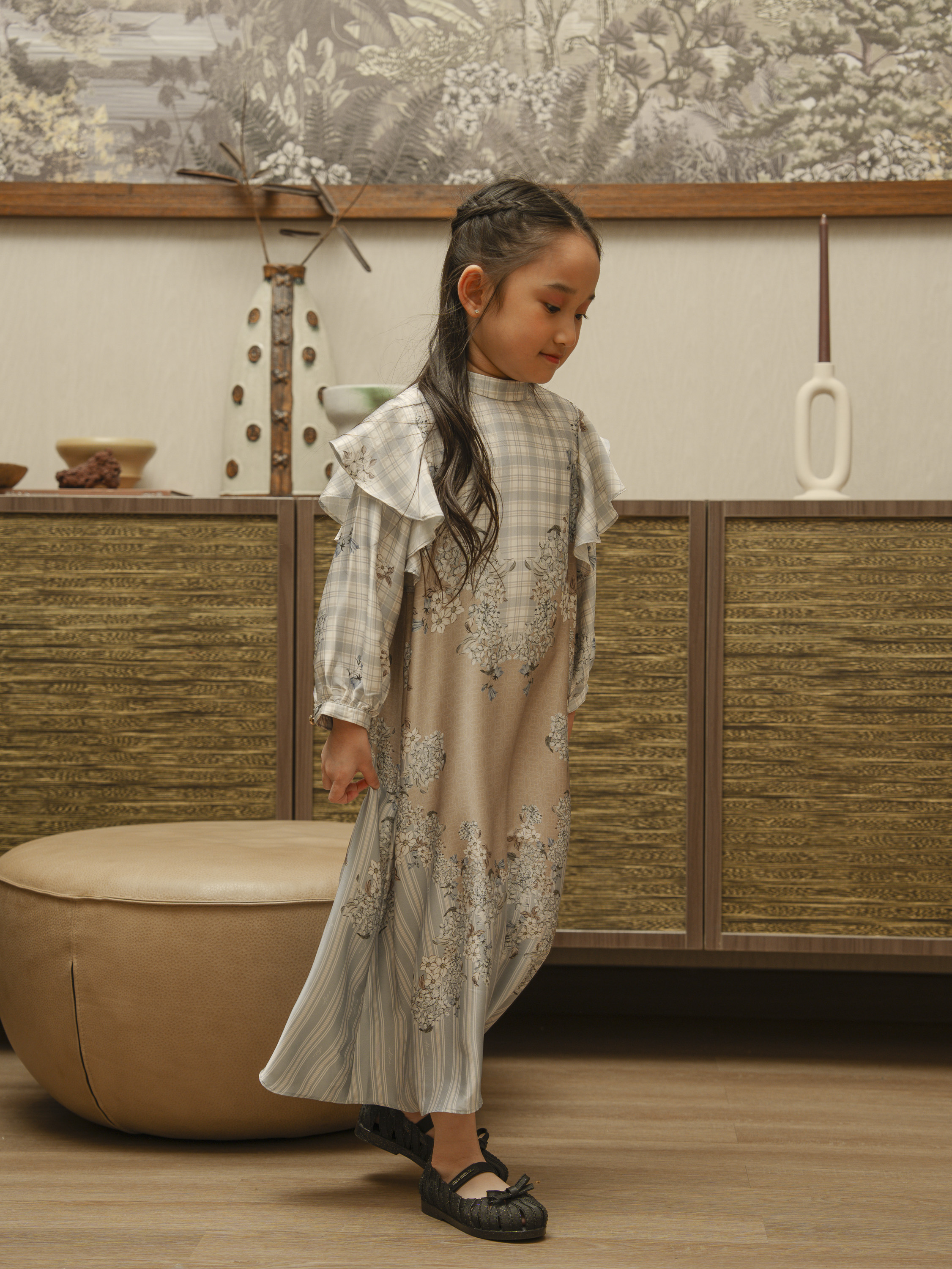 Syavia Dress Beige
