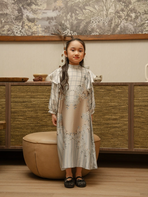 Image of Syavia Dress Beige