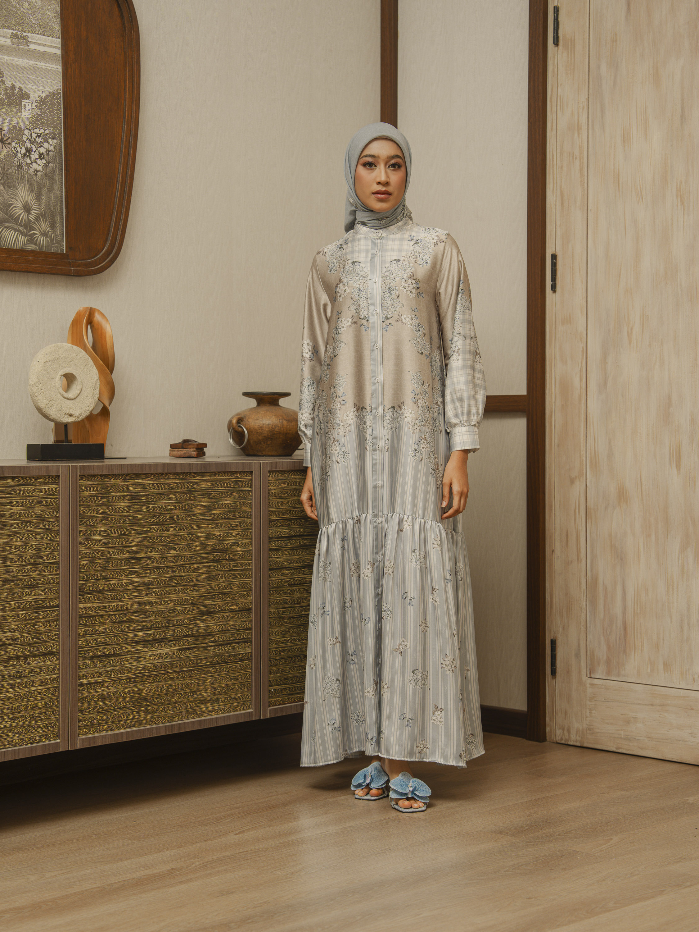 Syila Dress Beige