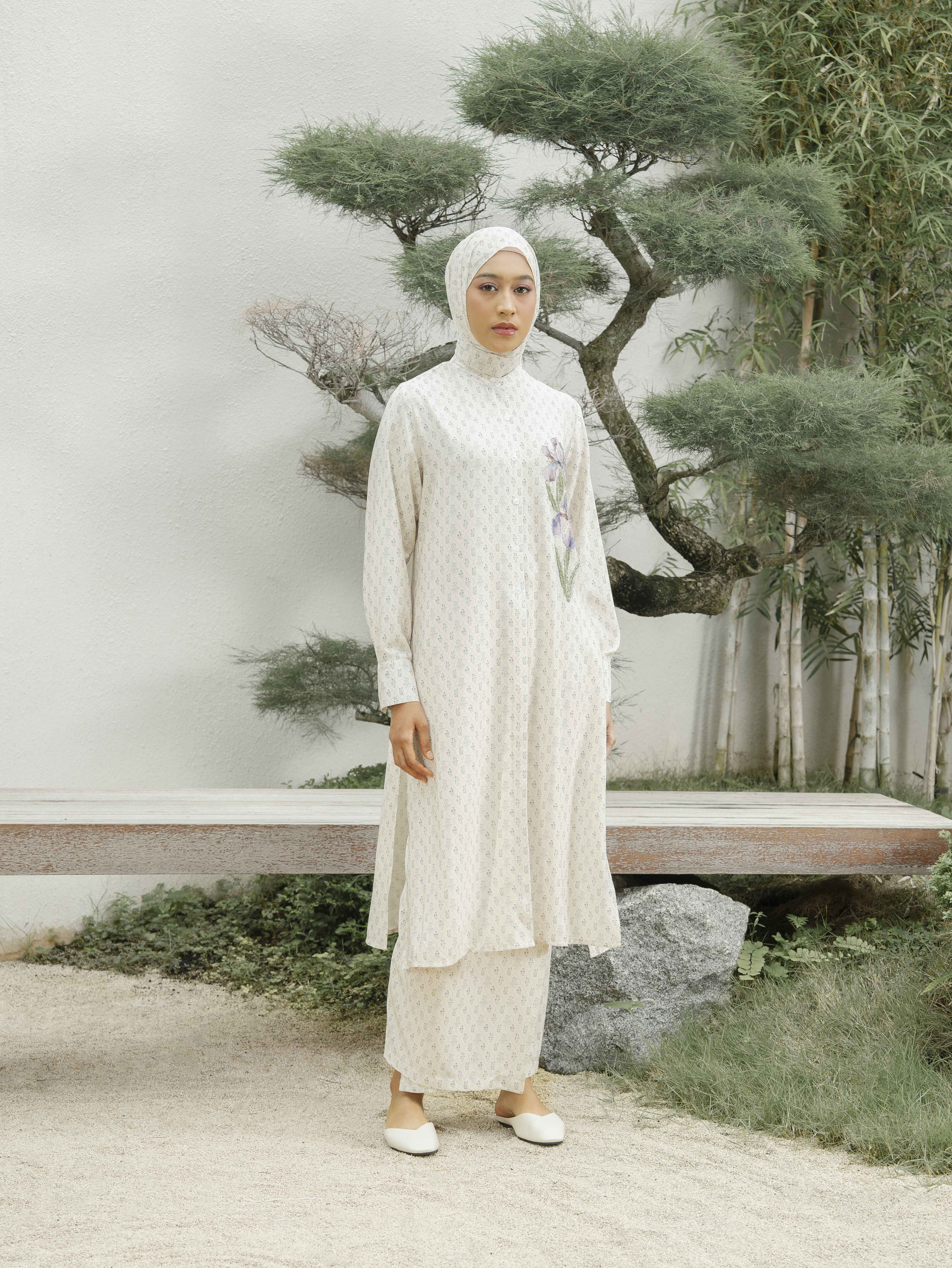 Rhea Tunic with beading Creme