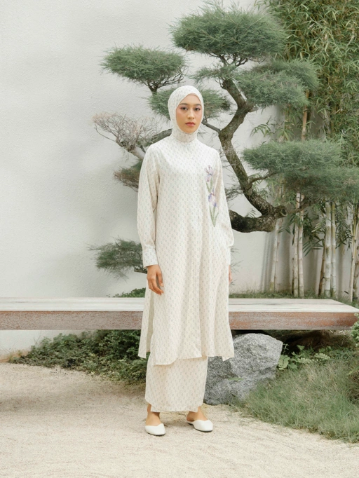 Image of Rhea Tunic with beading Creme