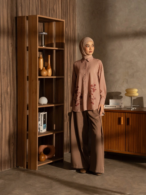 Image of Bizy Shirt Red