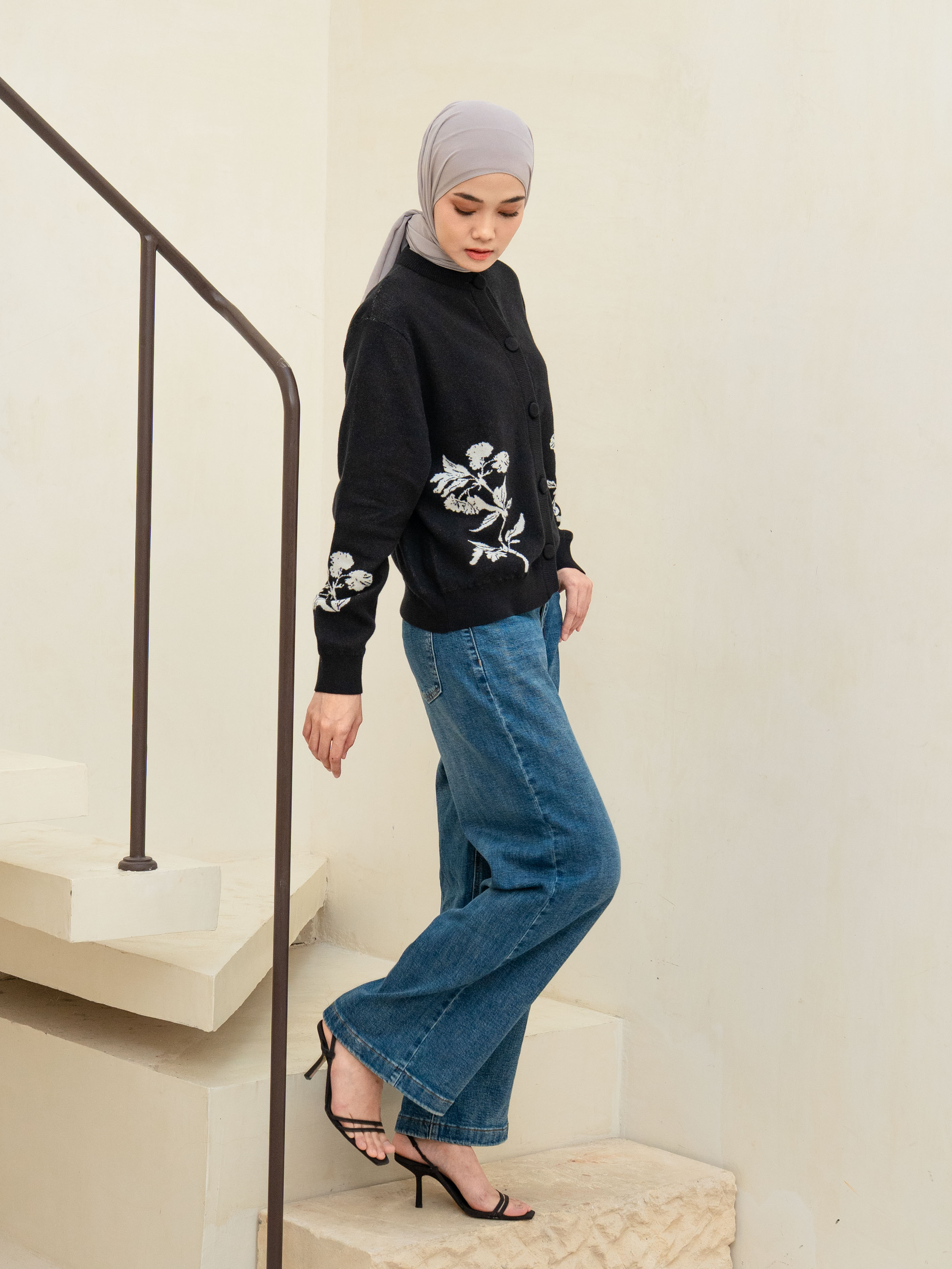 Emma Cardigan Black