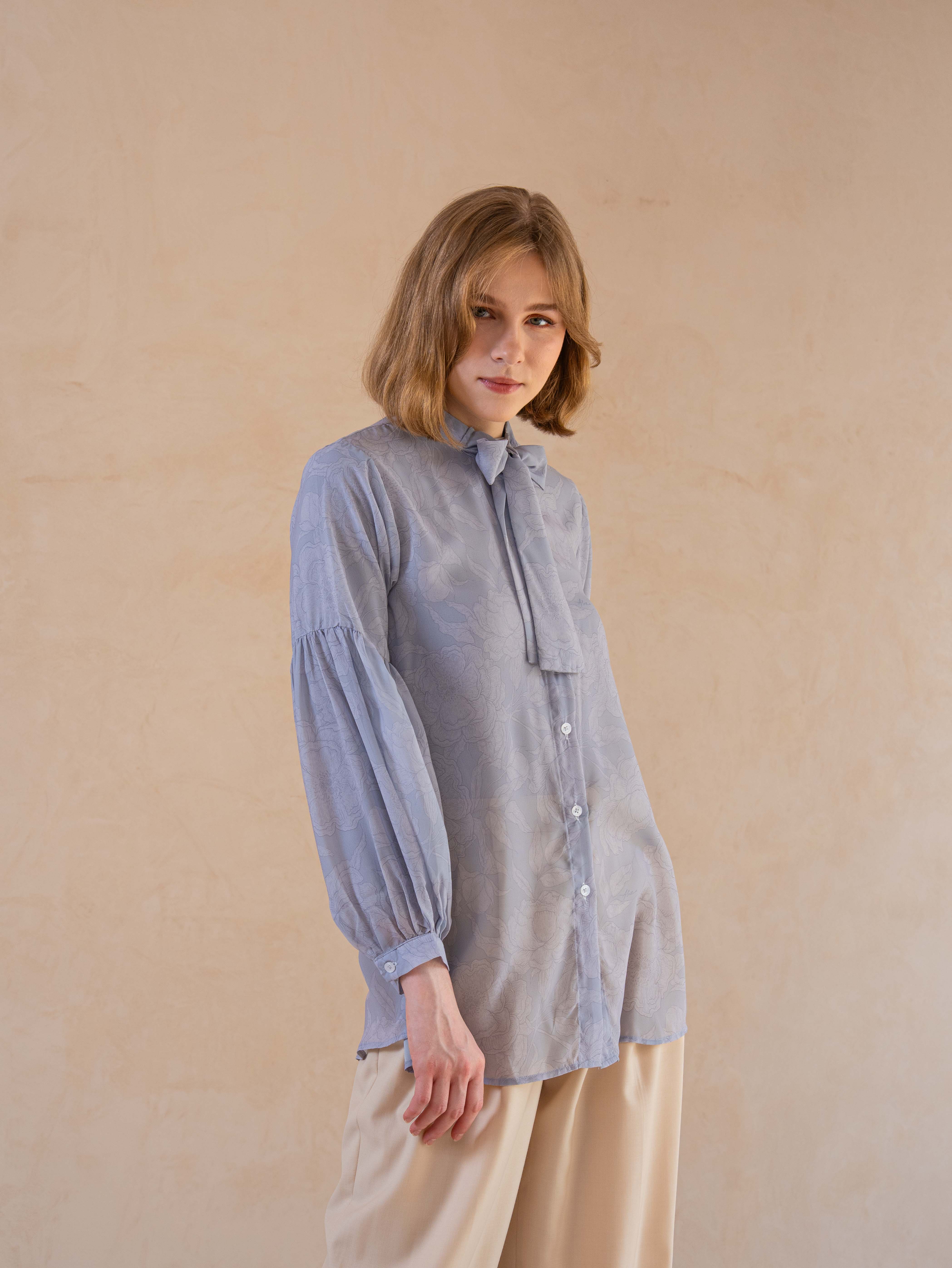 Qamila Shirt Cool Gray